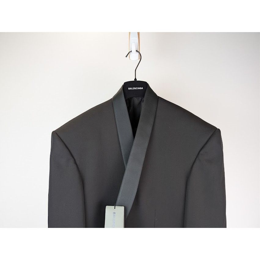 Balenciaga o1rshd1 Oversized Tuxedo Jacket in Black Wool Barathea Size US XXS / EU 40 - 3 Thumbnail