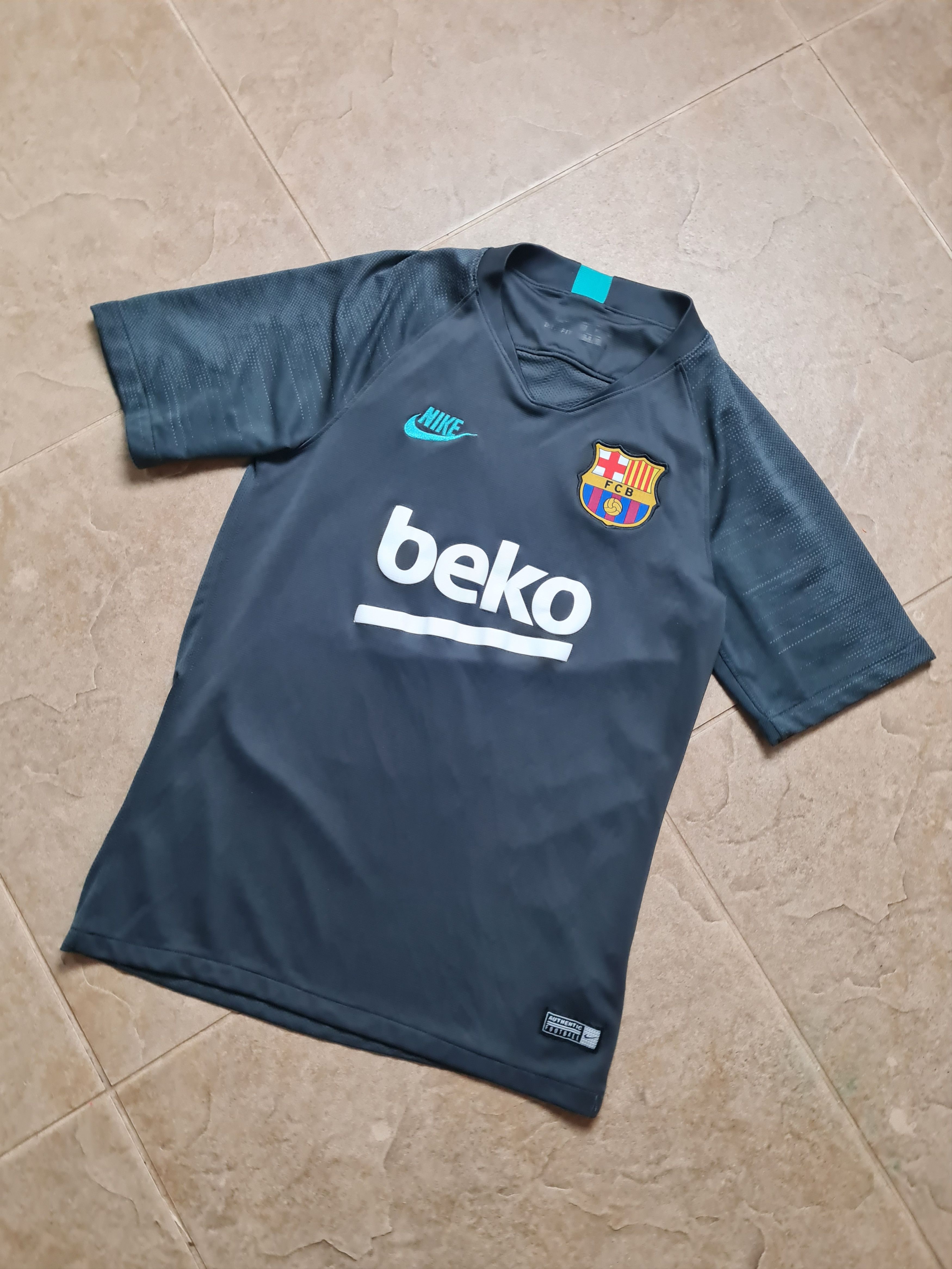 Nike Jersey Barcelona 2019-2020 Training Soccer T shirt Nike Size US XXS / EU 40 - 6 Thumbnail