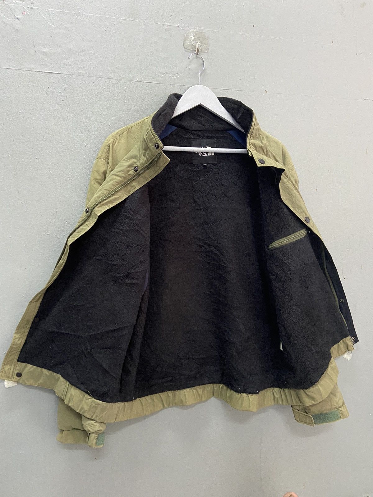 The North Face VINTAGE THE NORTH FACE SUN FADED BOMBER JACKET Size US L / EU 52-54 / 3 - 11 Thumbnail