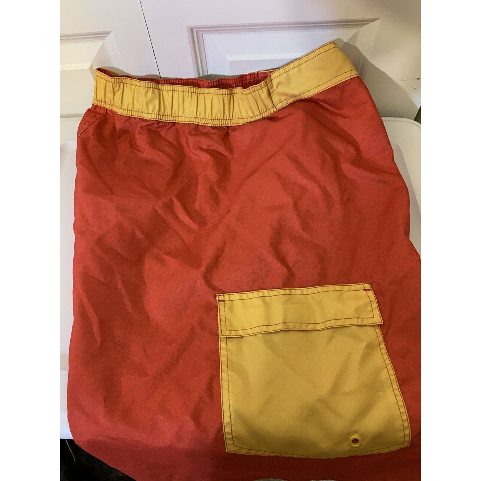 Other Bazinga The Big Bang Theory Men’s Sz L Red shorts trunk beac Size US 34 / EU 50 - 4 Thumbnail