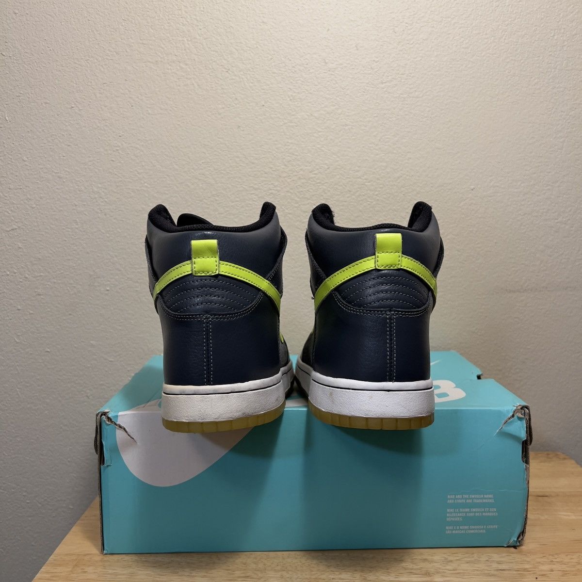 Vintage Nike 6.0 Premium Grey Volt Glow In The Dark