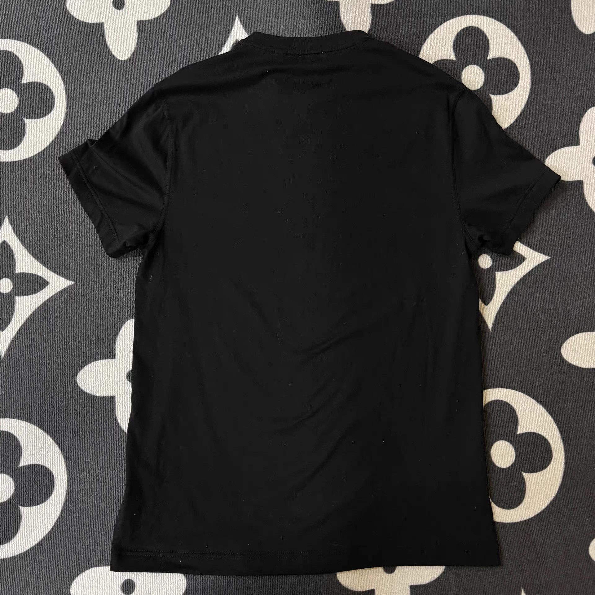 Burberry Burberry TB Black Short Sleeve T-Shirt Q10 Size US M / EU 48-50 / 2 - 3 Thumbnail