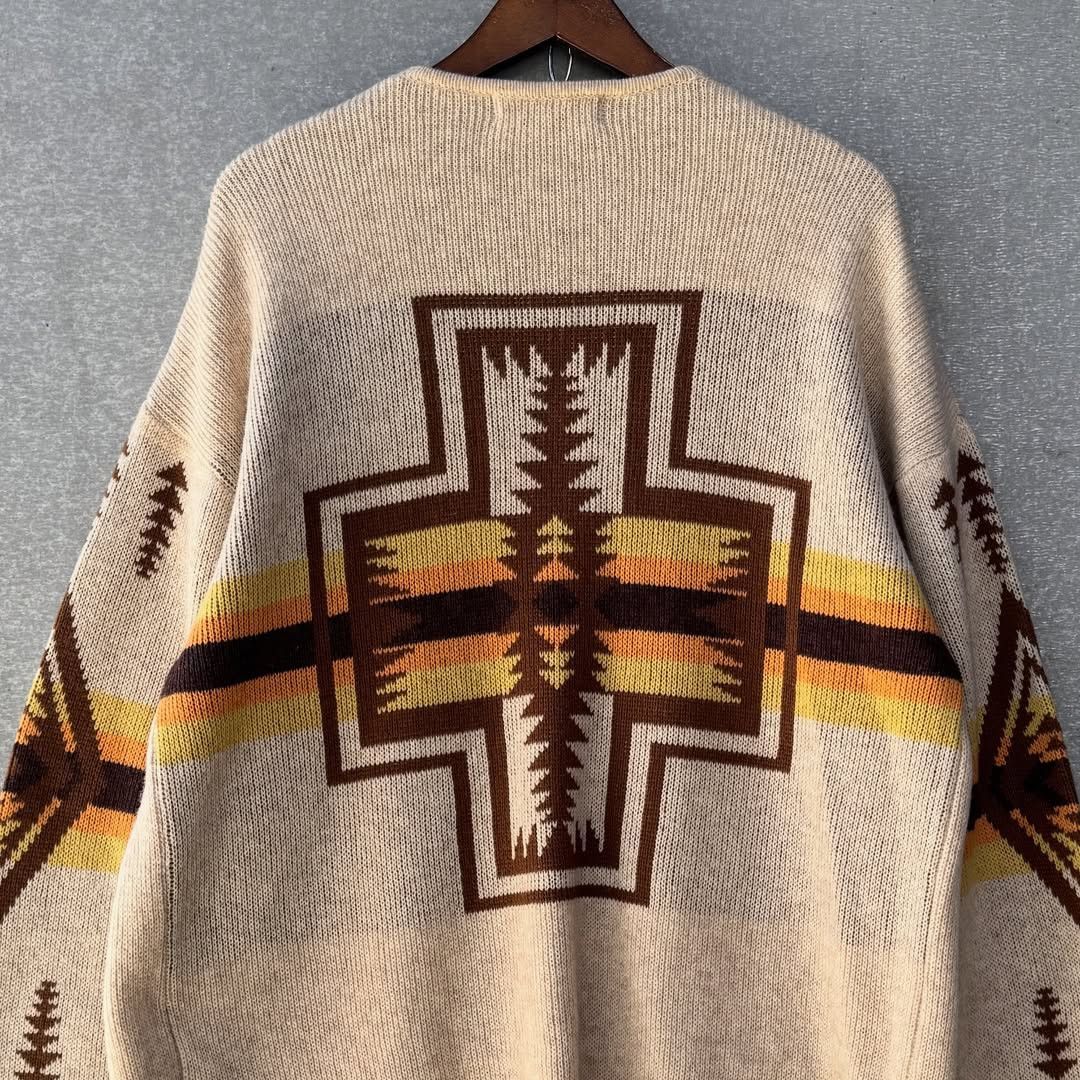 Native One point navajo pattern outter wool Size US L / EU 52-54 / 3 - 3 Thumbnail