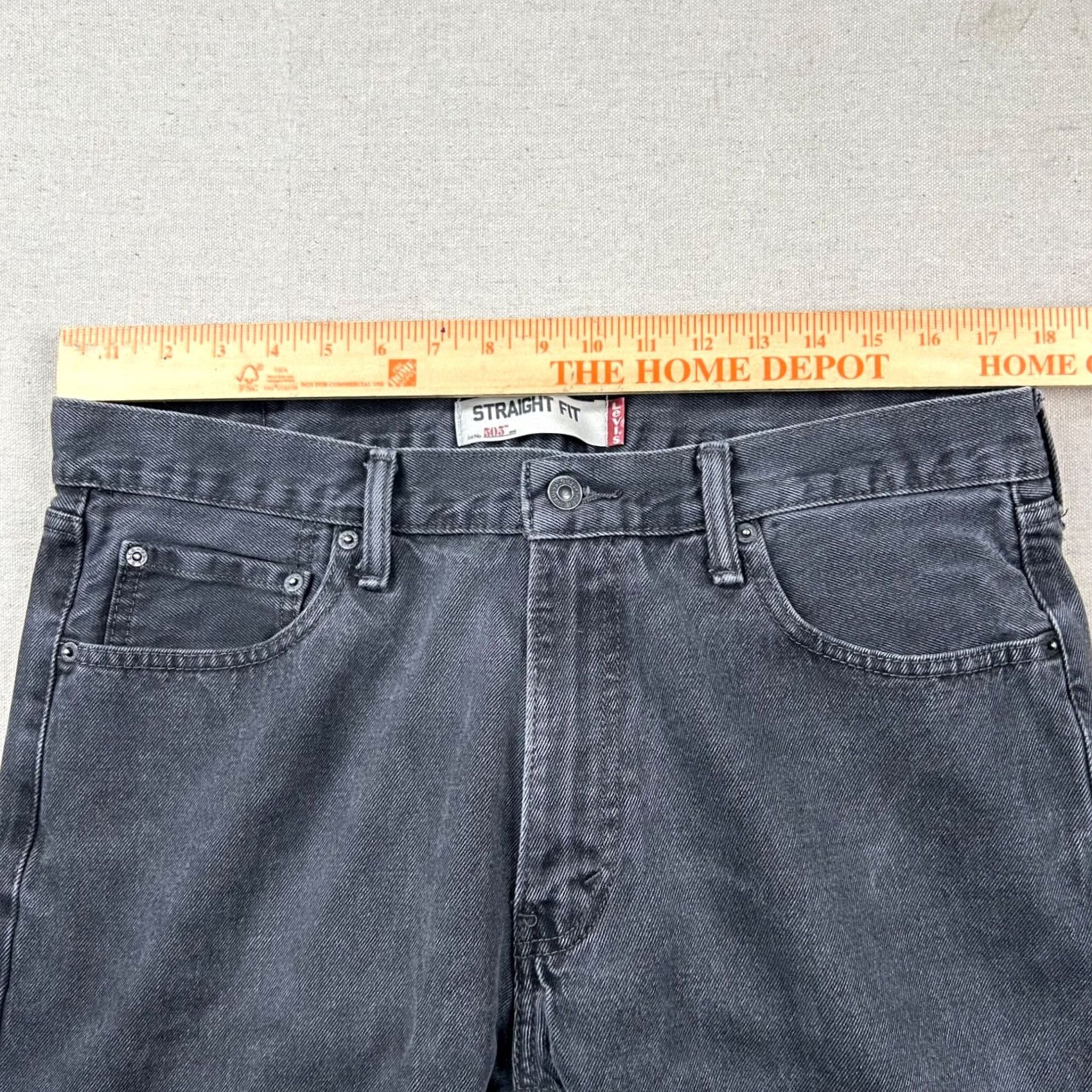 Levi's VINTAGE Levi's 505 Jeans Mens 36x34 Straight Charcoal Wash Black Denim 90s Size US 36 / EU 52 - 7 Thumbnail