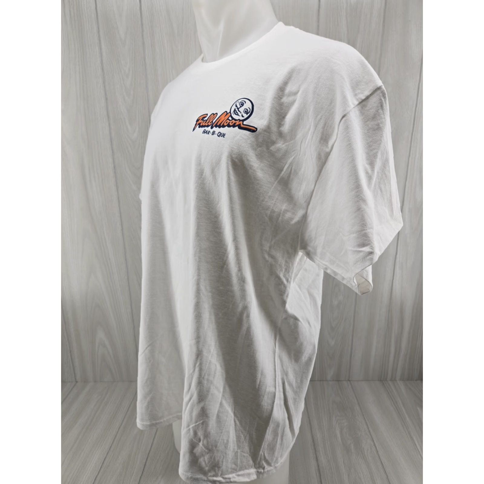 Gildan Full Moon Bar-B-Que Auburn Tigers Mens XL White T-Shirt Crew Neck Logo Moon Vintage: No (adjusted to standards) Size US XL / EU 56 / 4 - 3 Thumbnail