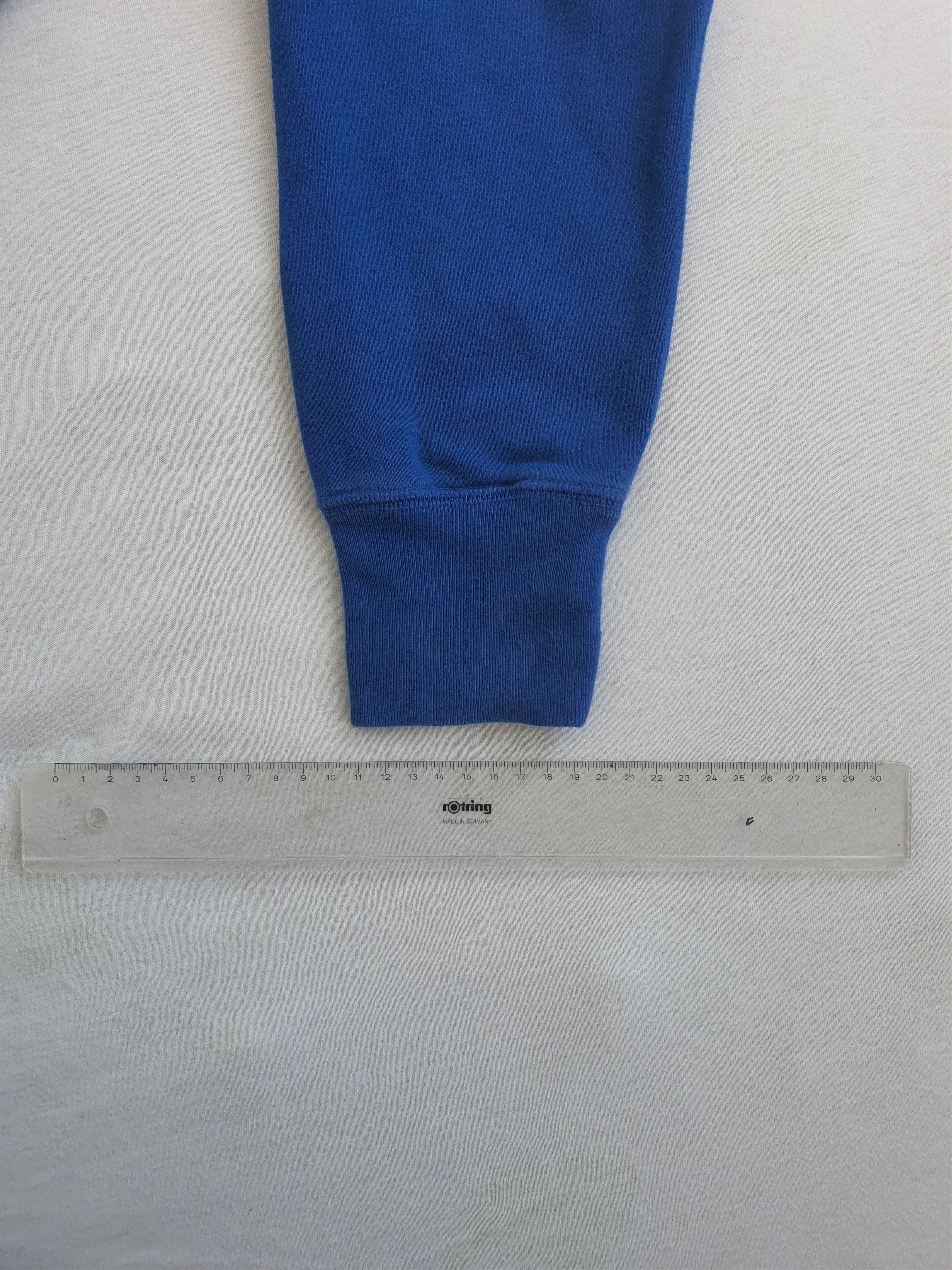Uniqlo Disney x Mickey Mouse x Kate Gibb - Pullover Crew Neck Size US S / EU 44-46 / 1 - 8 Thumbnail