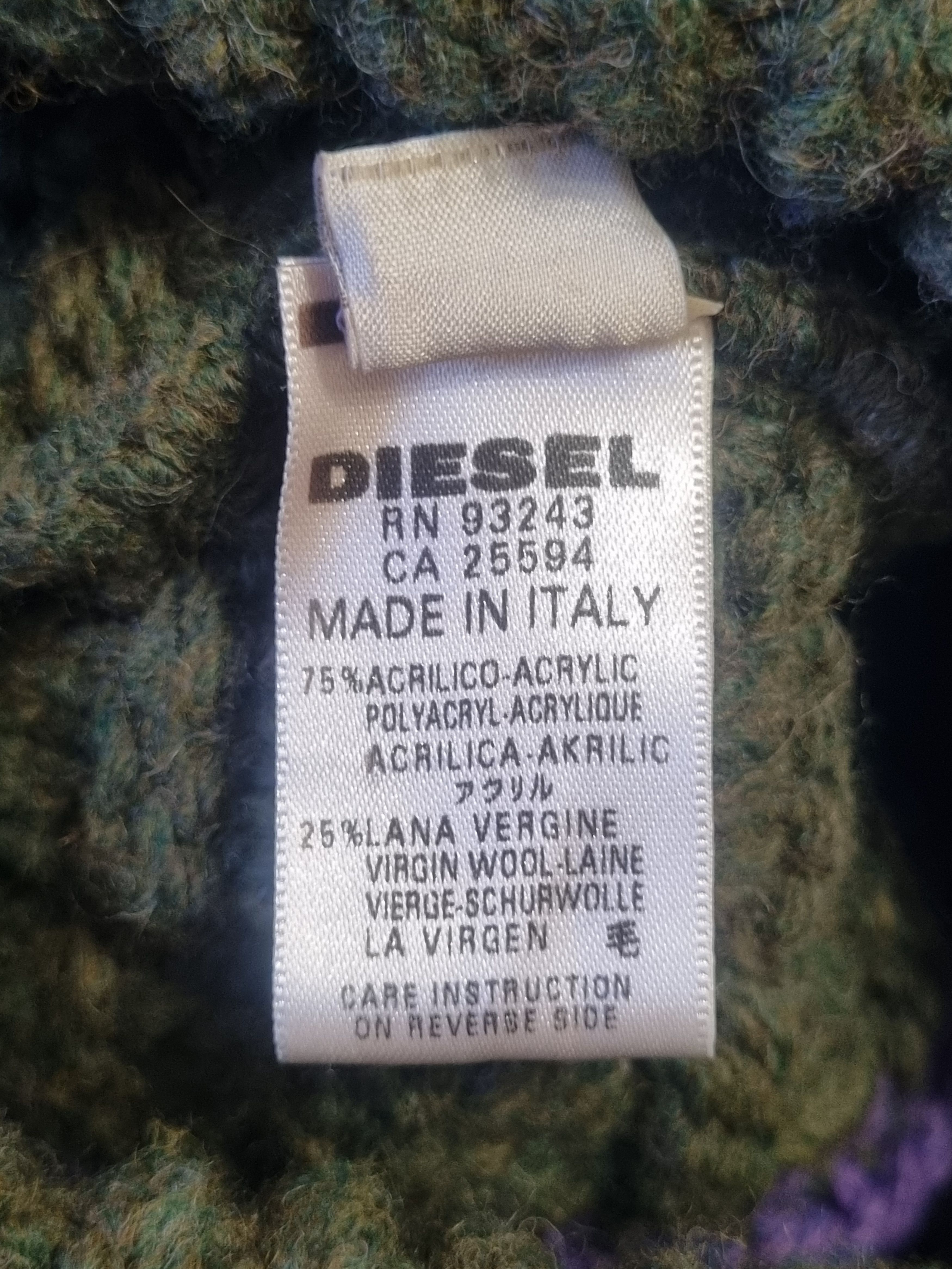Diesel Diesel Knit Winter Set Pom Pom Beanie & Gloves Size ONE SIZE - 8 Thumbnail