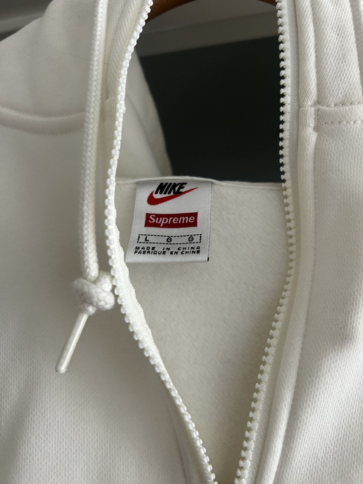 Nike × Supreme Supreme x Nike Half Zip Hooded Sweatshirt 'White' Size US L / EU 52-54 / 3 - 3 Thumbnail