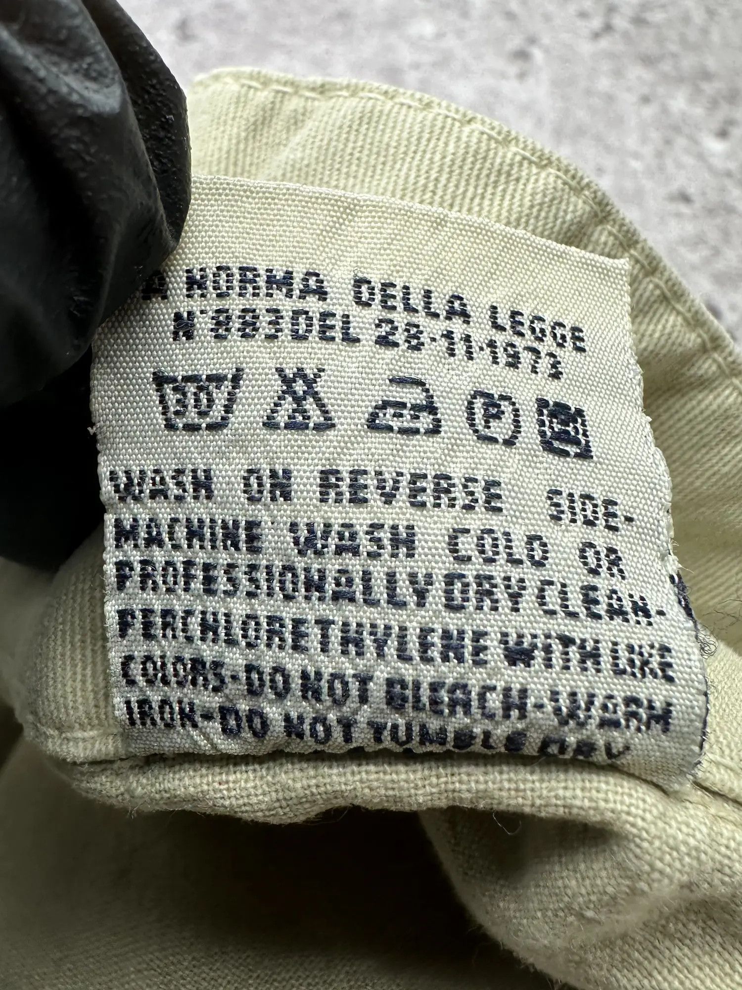 Dolce & Gabbana Dolce&Gabbana Vintage Cargo Multi-Pocket Pants C564(V545) Size 27" / US 4 / IT 40 - 12 Thumbnail