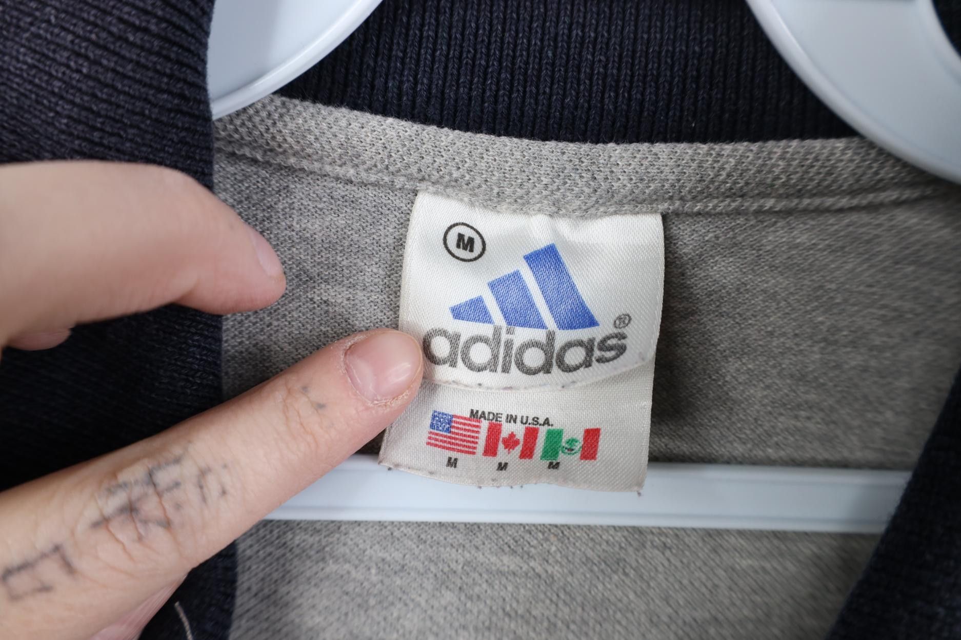 Adidas Vintage 90s Adidas Spell Out Knit Golf Polo Shirt Gray USA Size M / US 6-8 / IT 42-44 - 7 Thumbnail