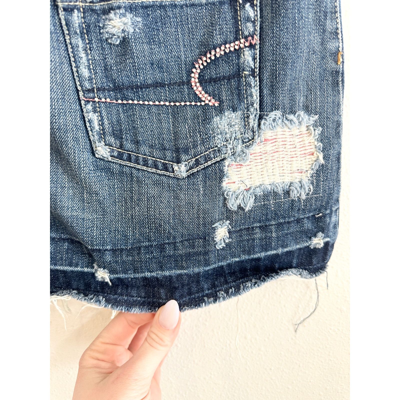 American Eagle Outfitters Y2K American Eagle Distressed Micro Miniskirt size 2 Size 27" / US 4 / IT 40 - 13 Thumbnail
