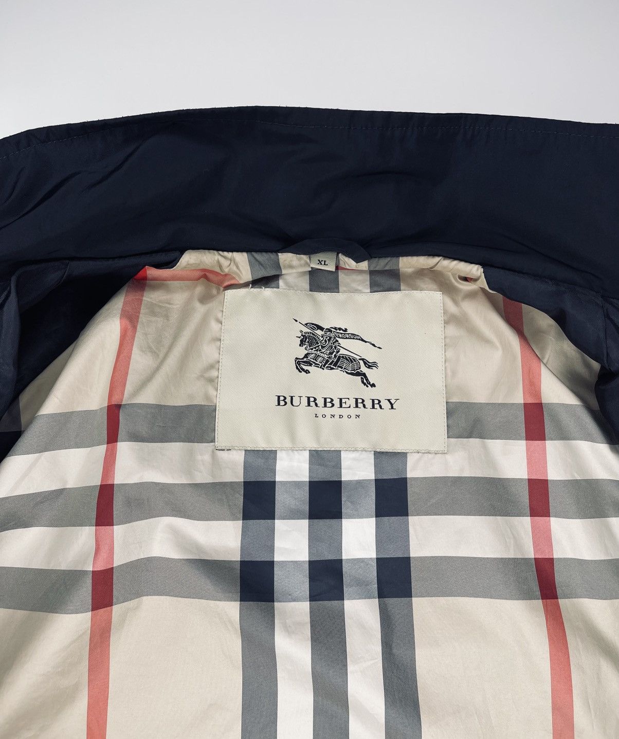 Burberry Burberry jacket bomber windbreaker Size US XL / EU 56 / 4 - 5 Thumbnail