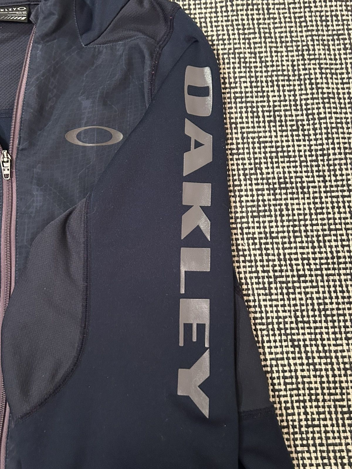 Oakley Oakley black perfomance zip up Size US L / EU 52-54 / 3 - 2 Thumbnail