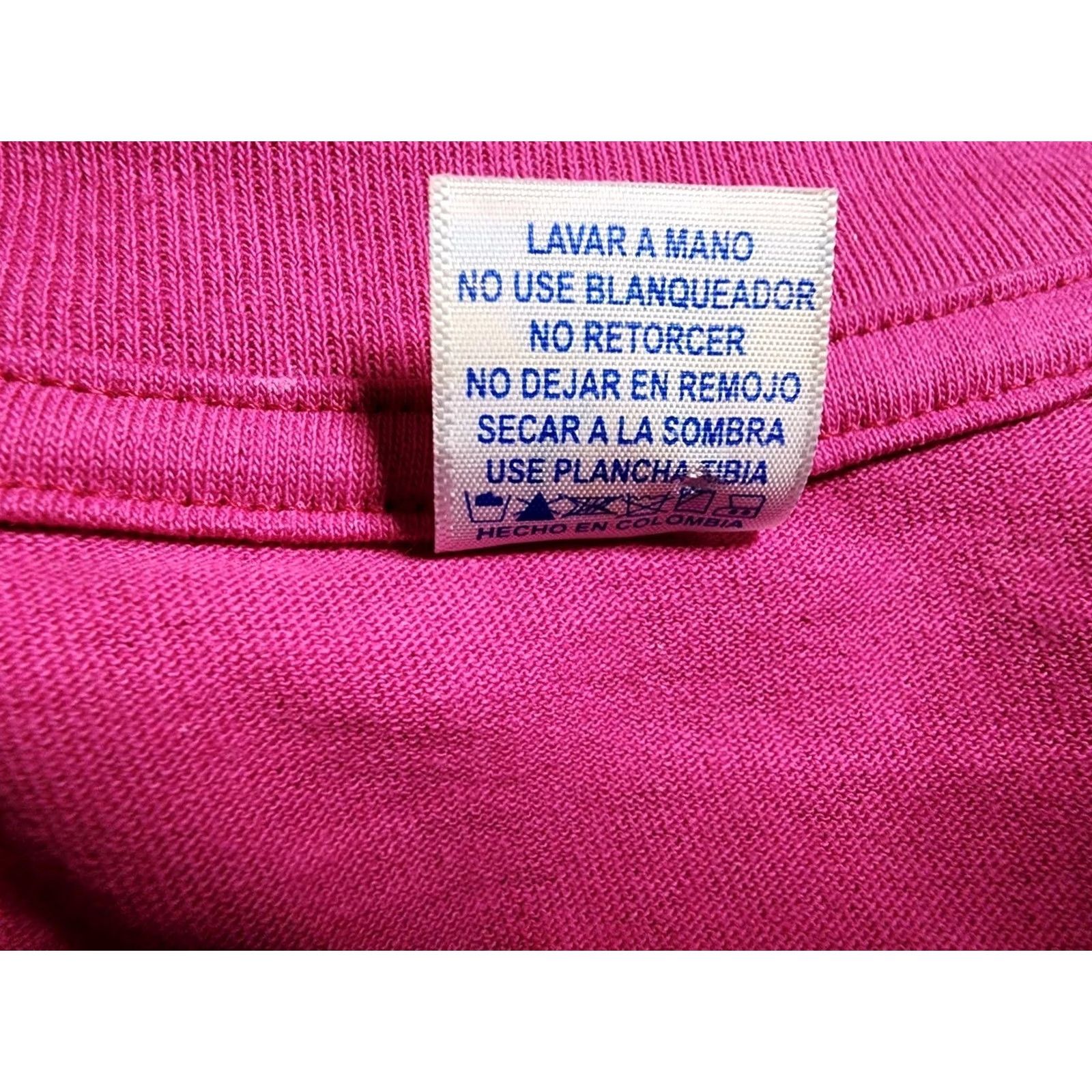 Vintage VINTAGE Womens M Columbia Pais Postivo V Neck Travel Souvenir T Shirt Size M / US 6-8 / IT 42-44 - 4 Thumbnail