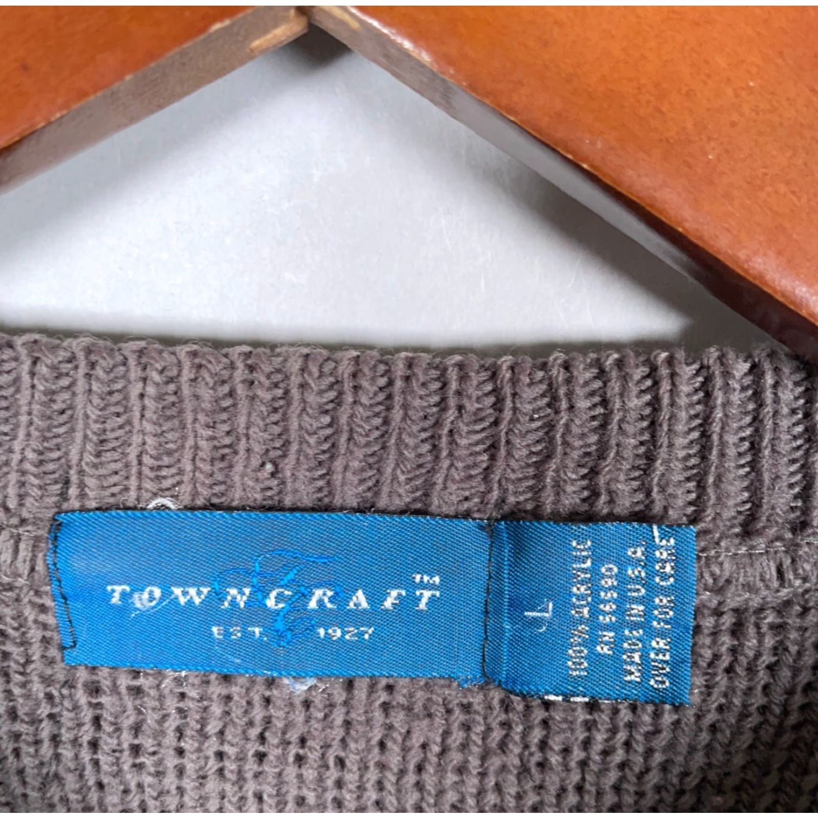 Vintage VINTAGE Towncraft Men's Sweater Adult Large Diamond Pattern Crew Neck Knit Pullover 90s Fall Winter Made in USA Size US L / EU 52-54 / 3 - 3 Thumbnail