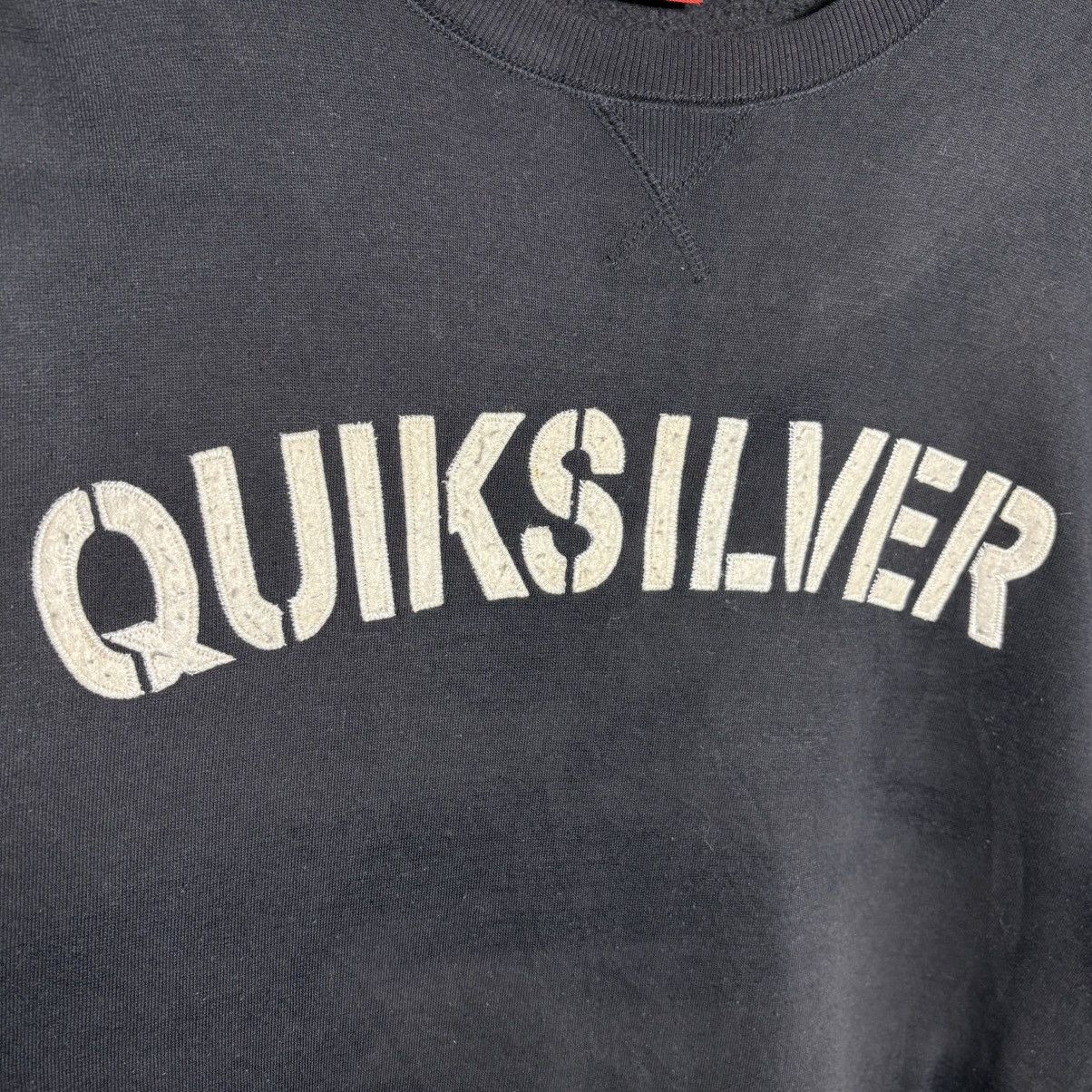 Quiksilver Vintage Quiksilver Embroidery Logo Distressed Sweatshirt Size US XL / EU 56 / 4 - 3 Thumbnail