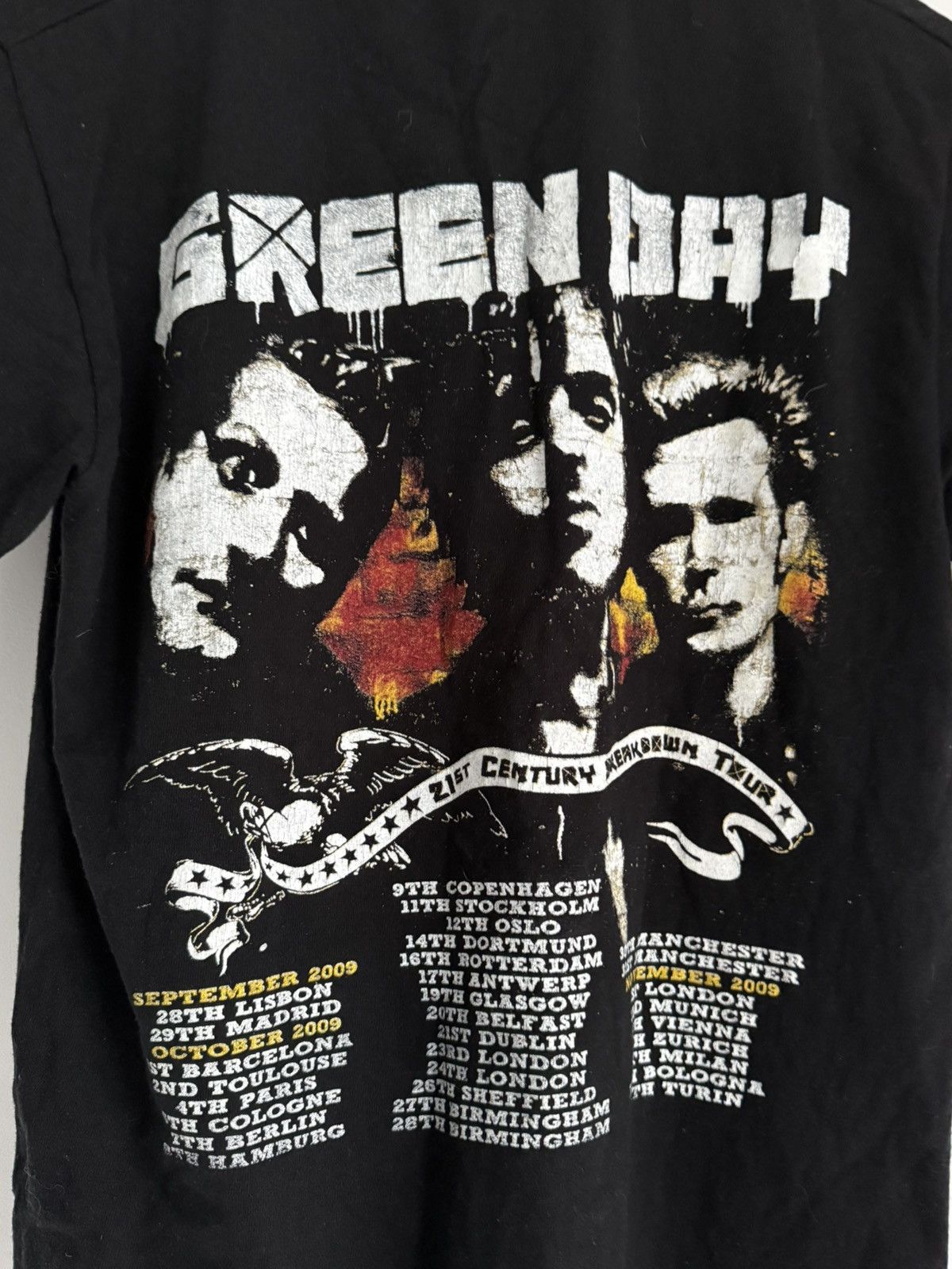 Fruit Of The Loom Green Day 21 St Century Breakdown Tour 2009 T-Shirt Size US M / EU 48-50 / 2 - 4 Thumbnail