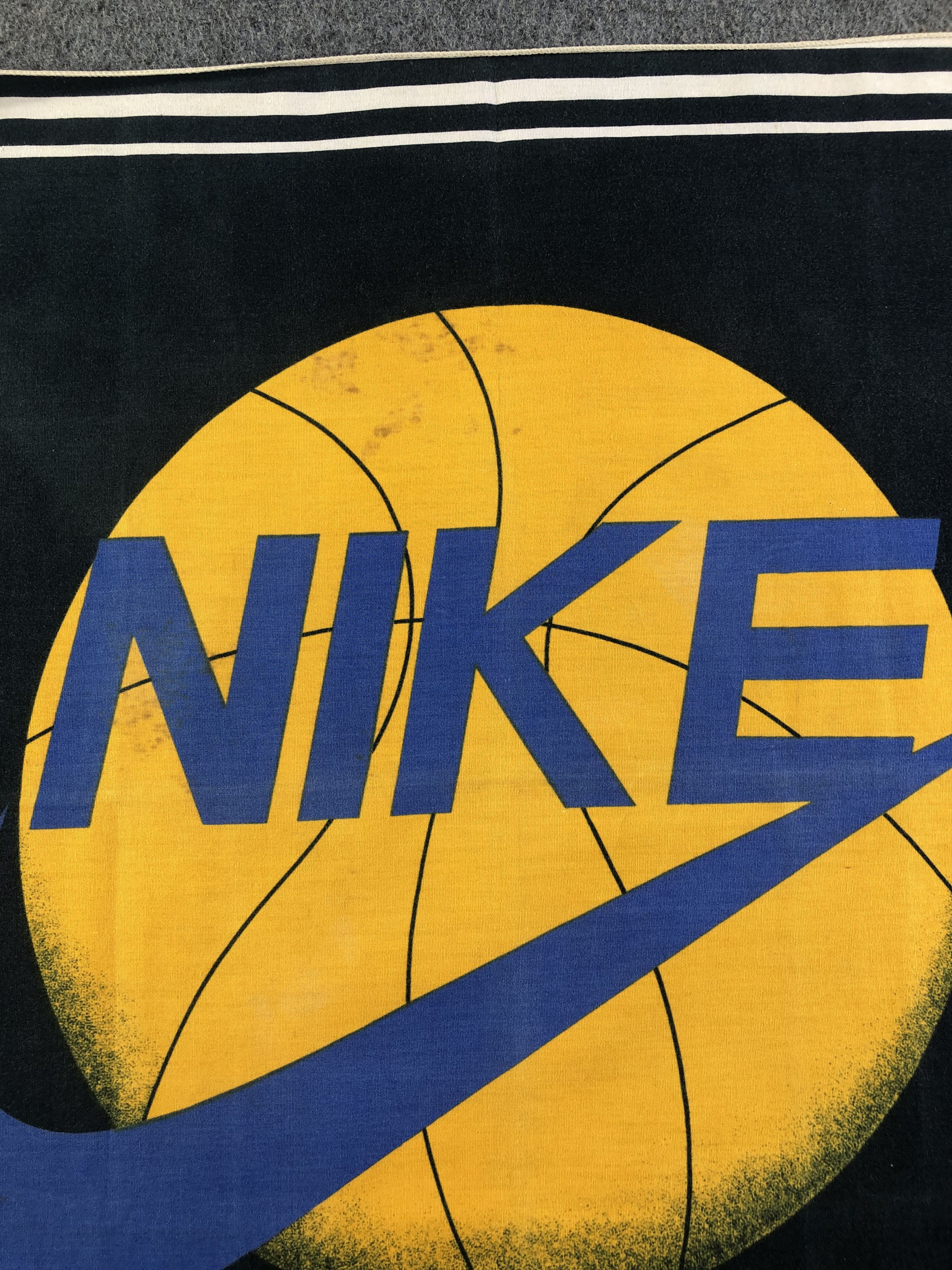 Vintage Nike Swoosh Handkerchief / Bandana / Neckerchief Size ONE SIZE - 5 Thumbnail