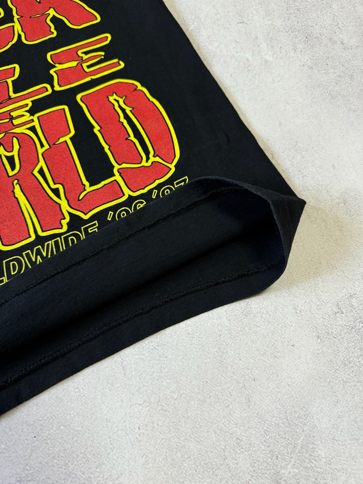 KISS VINTAGE KISS ALIVE TOUR 1996/1997 T SHIRT PROMO ROCK RULE Size US L / EU 52-54 / 3 - 15 Thumbnail