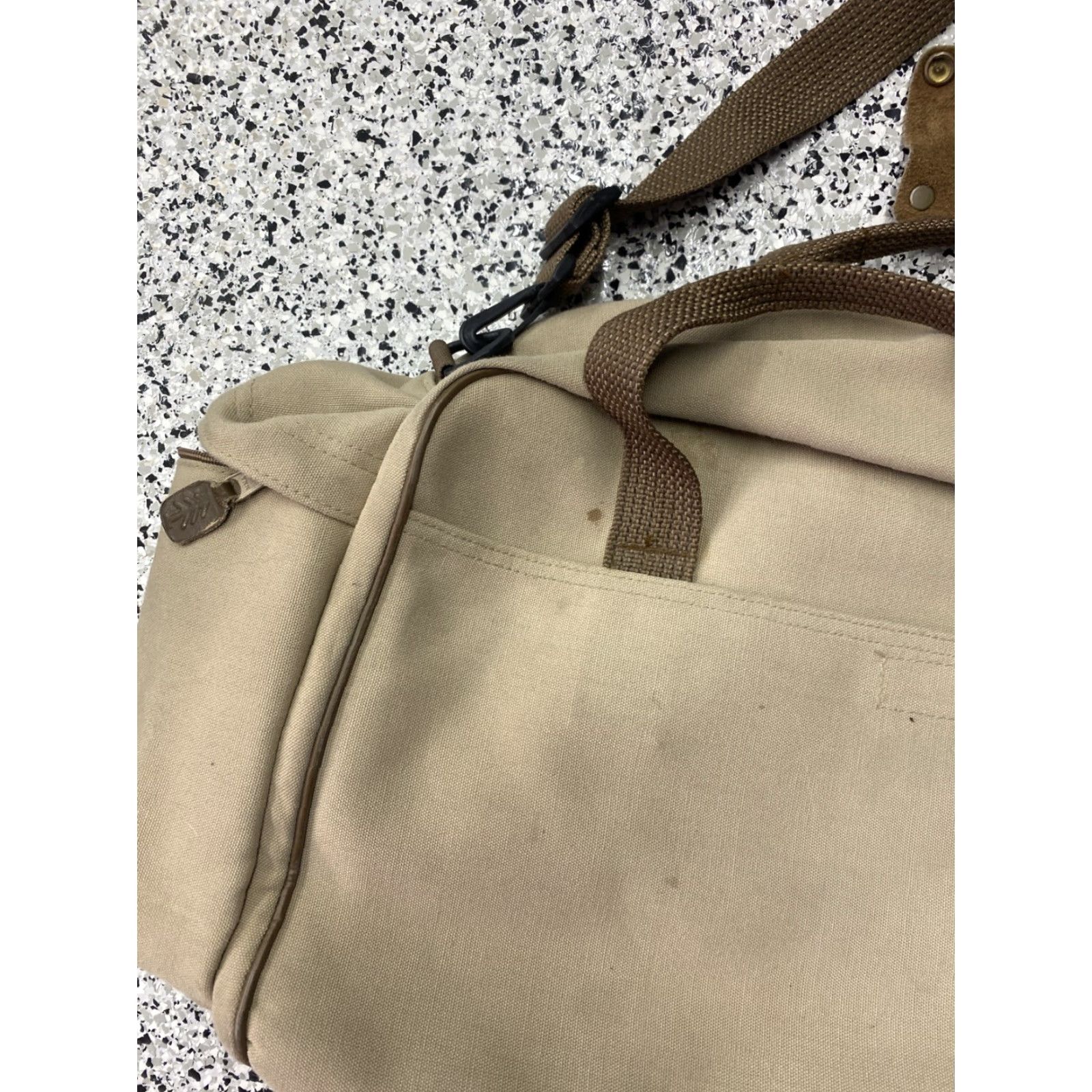 Eddie Bauer VINTAGE Eddie Bauer Ford Motor Duffle Bag Canvas Embossed Leather Travel Medium Tan with Brown Trim Mens Bag Duffle 90s Size ONE SIZE - 4 Thumbnail