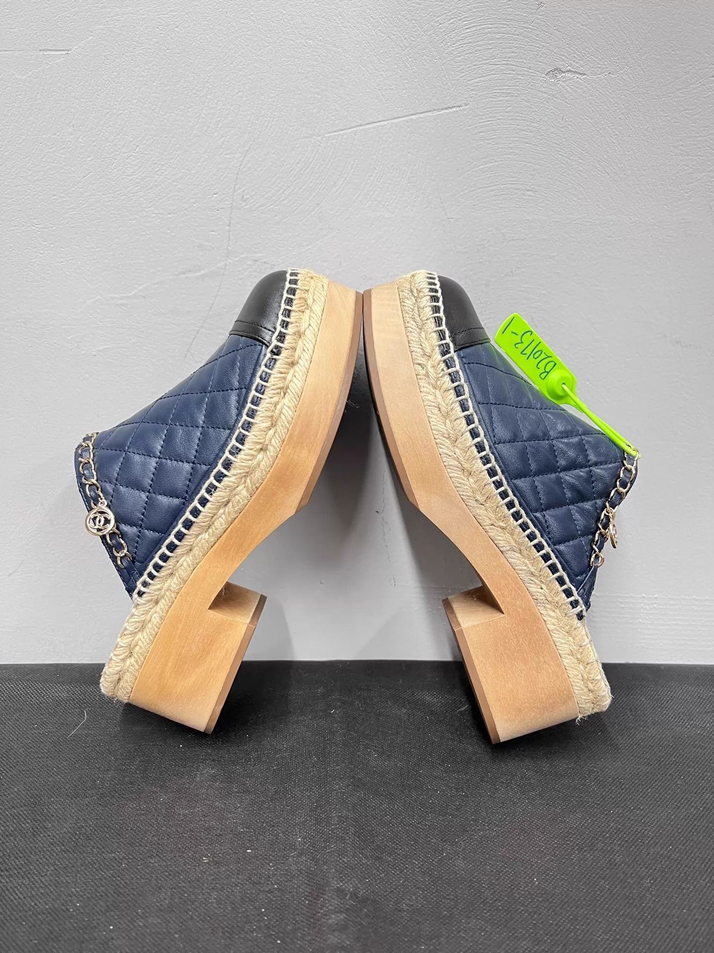 Chanel Chanel Leather Quilted Chain Straw Mule 38 New Size US 7.5 / IT 37.5 - 6 Thumbnail