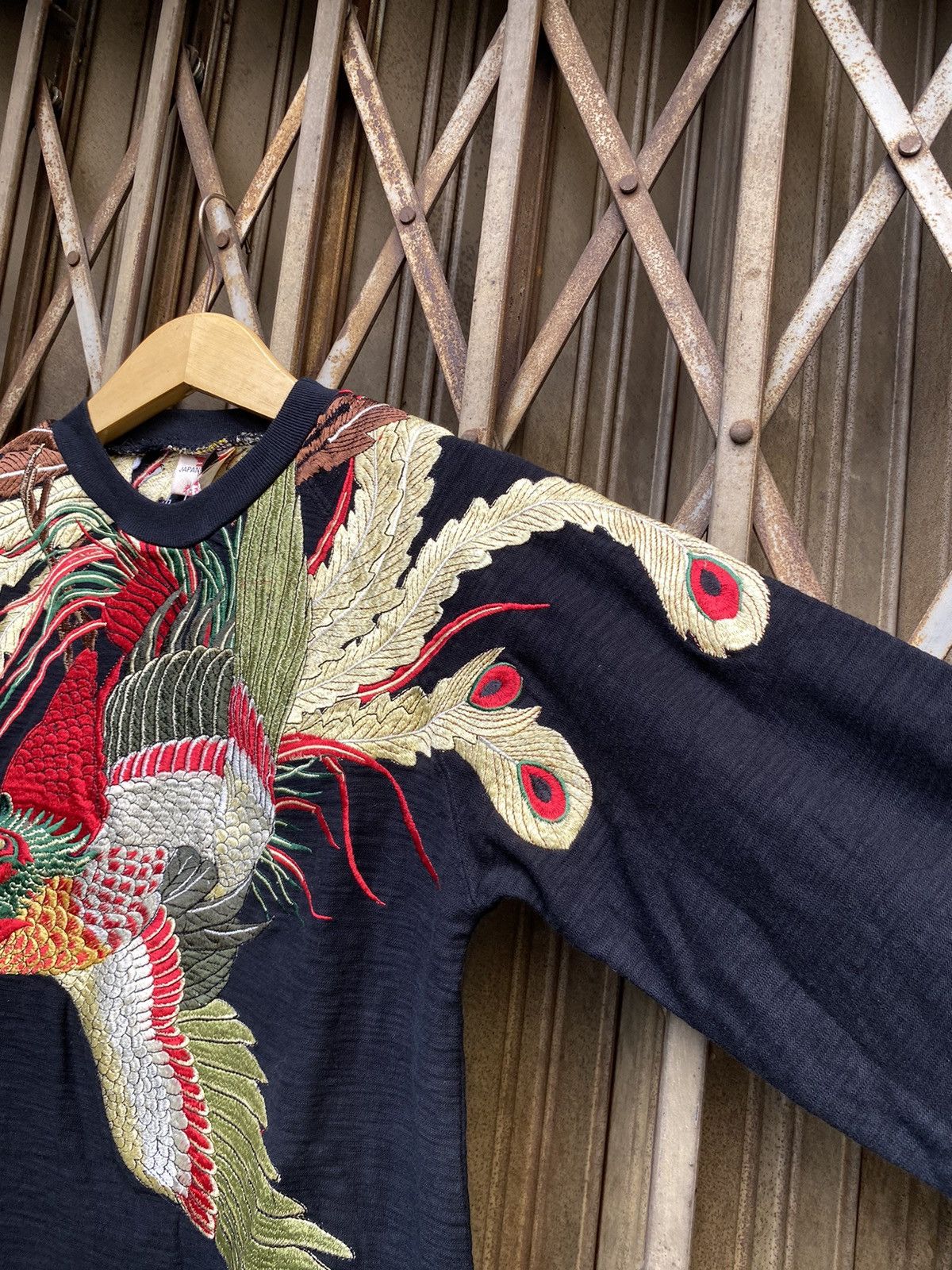 Japanese Brand Vintage Japenese Classic Script Deadstock Tee Size US S / EU 44-46 / 1 - 4 Thumbnail