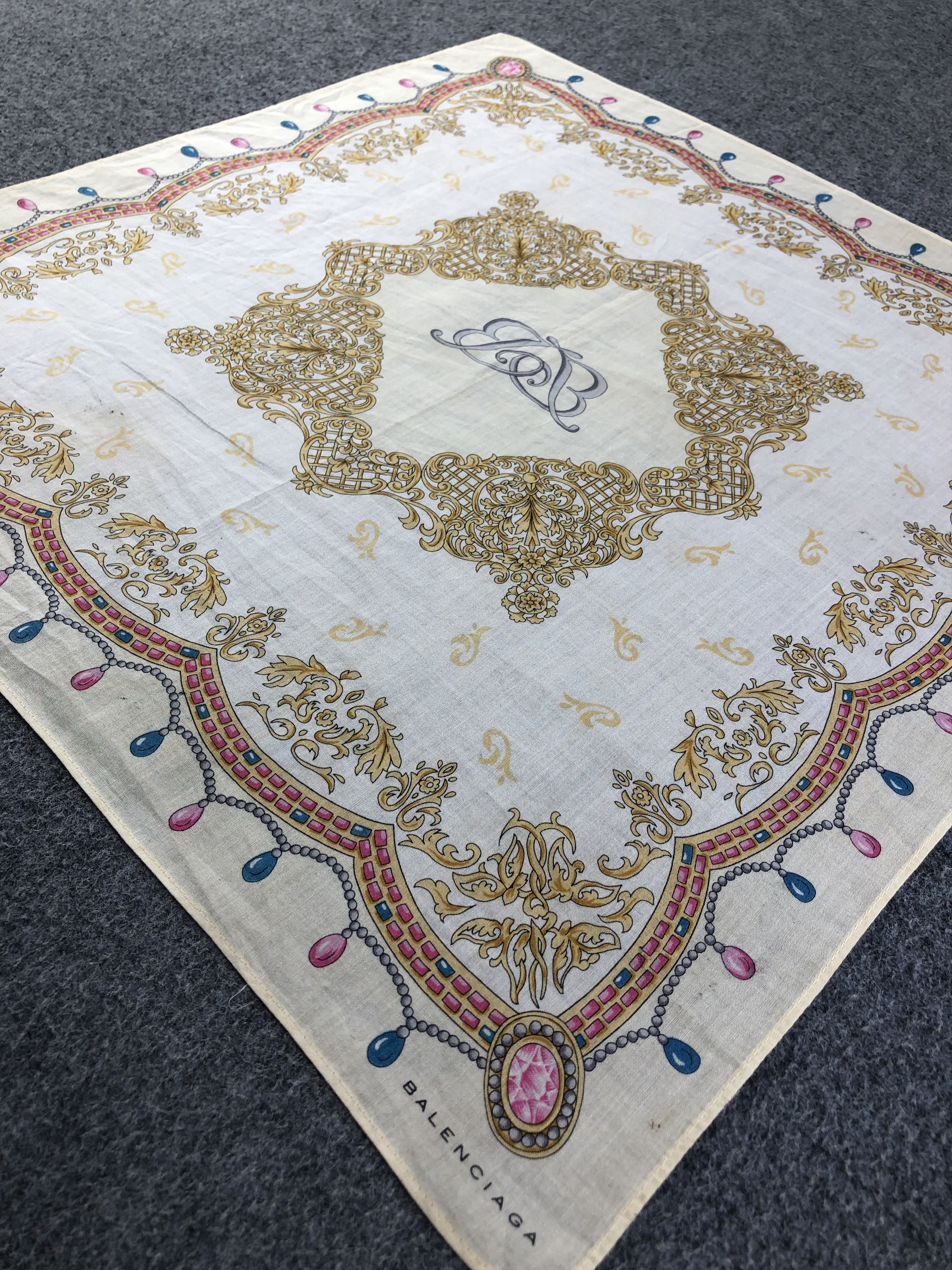 Vintage Balenciaga Handkerchief / Bandana / Neckerchief / Headscarf Size ONE SIZE - 4 Thumbnail