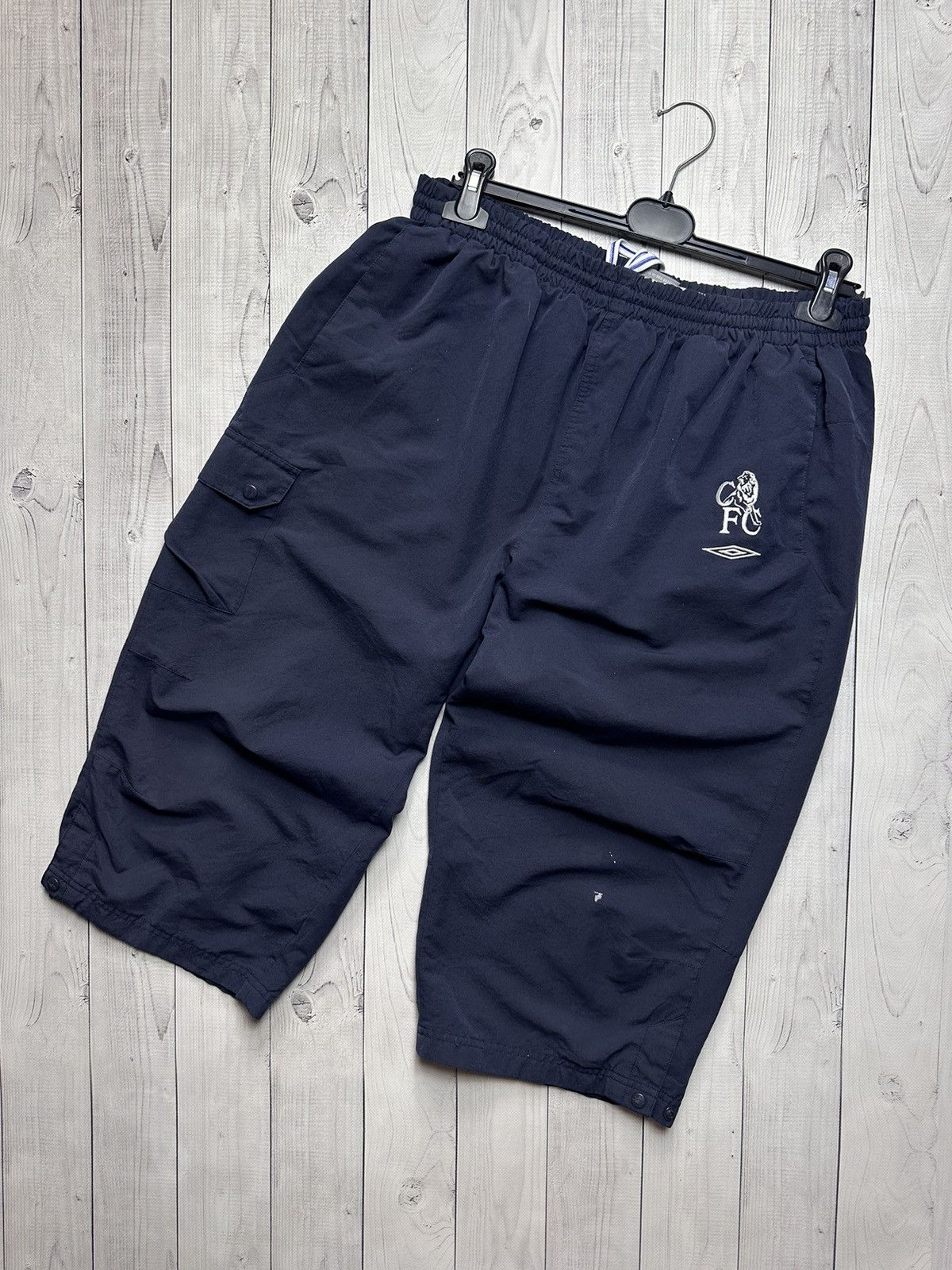 Chelsea Soccer × Umbro × Vintage Vintage Umbro Chelsea soccer training shorts size Xl logo Size US 36 / EU 52 - 1 Thumbnail
