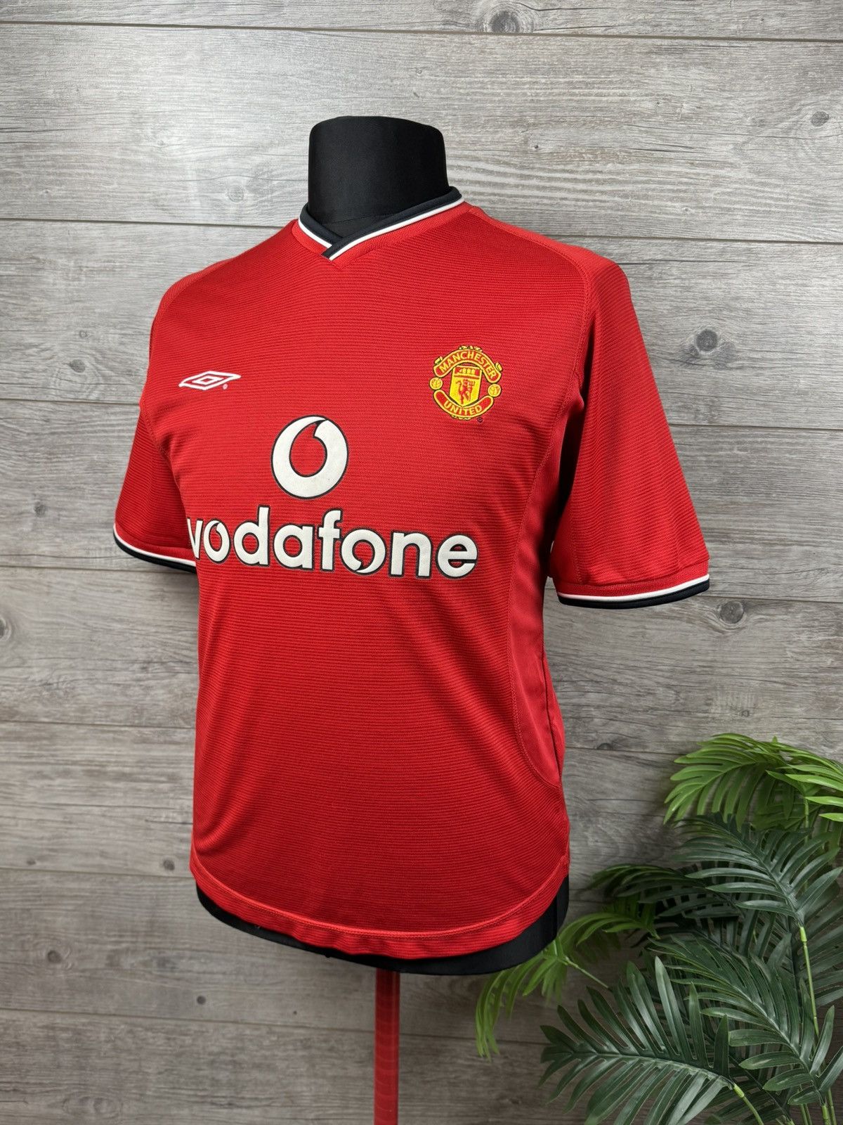 Umbro 2000 / 2002 Manchester United - Beckham #7 Umbro Archive Size US M / EU 48-50 / 2 - 4 Thumbnail