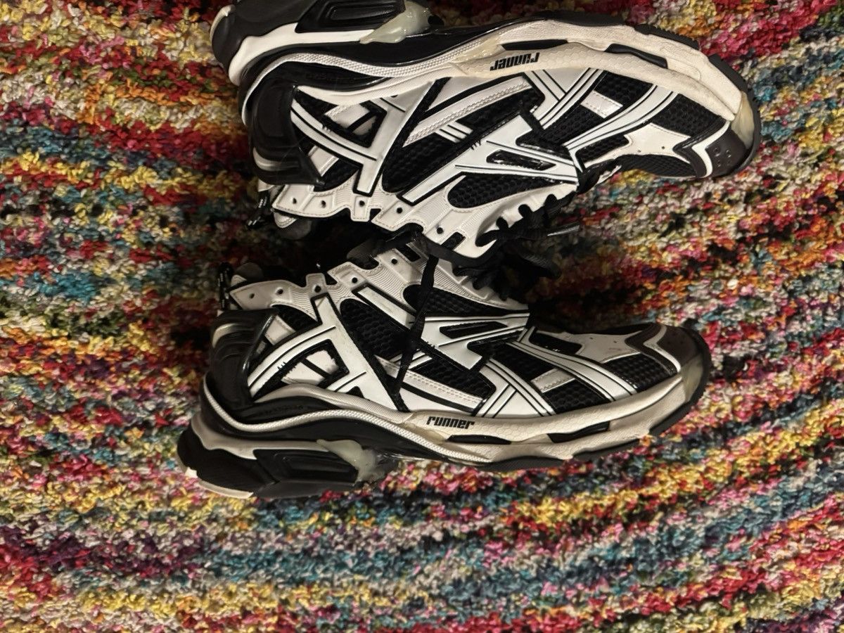 Balenciaga Black and white balenciaga 47 Size US 14 / EU 47 - 6 Thumbnail