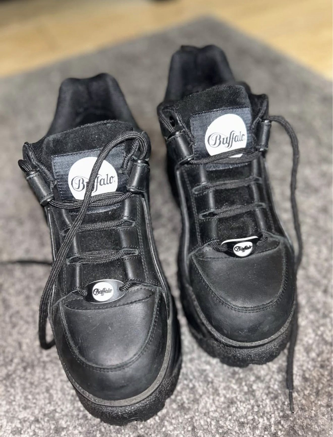 Buffalo London Buffalo London platform 🖤 Size US 7 / IT 37 - 3 Thumbnail