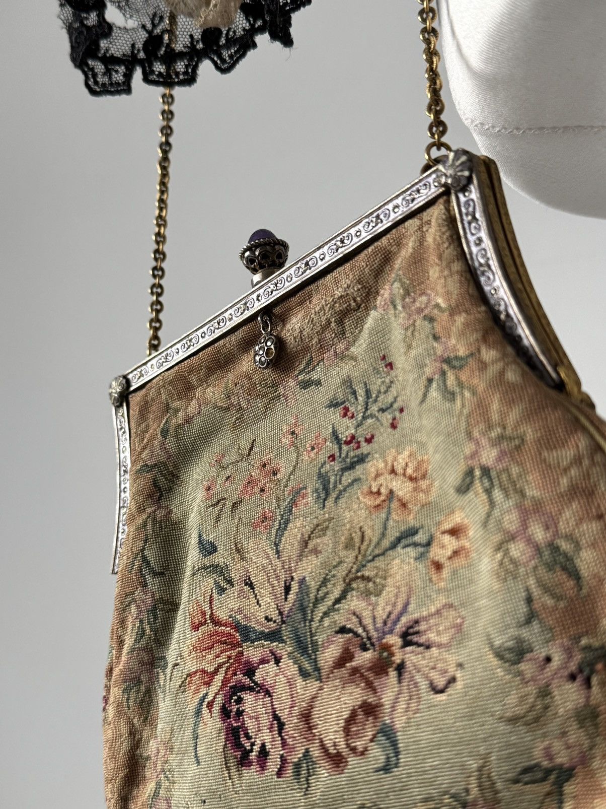Vintage Antique Petit Point Tapestry Purse Size ONE SIZE - 9 Thumbnail