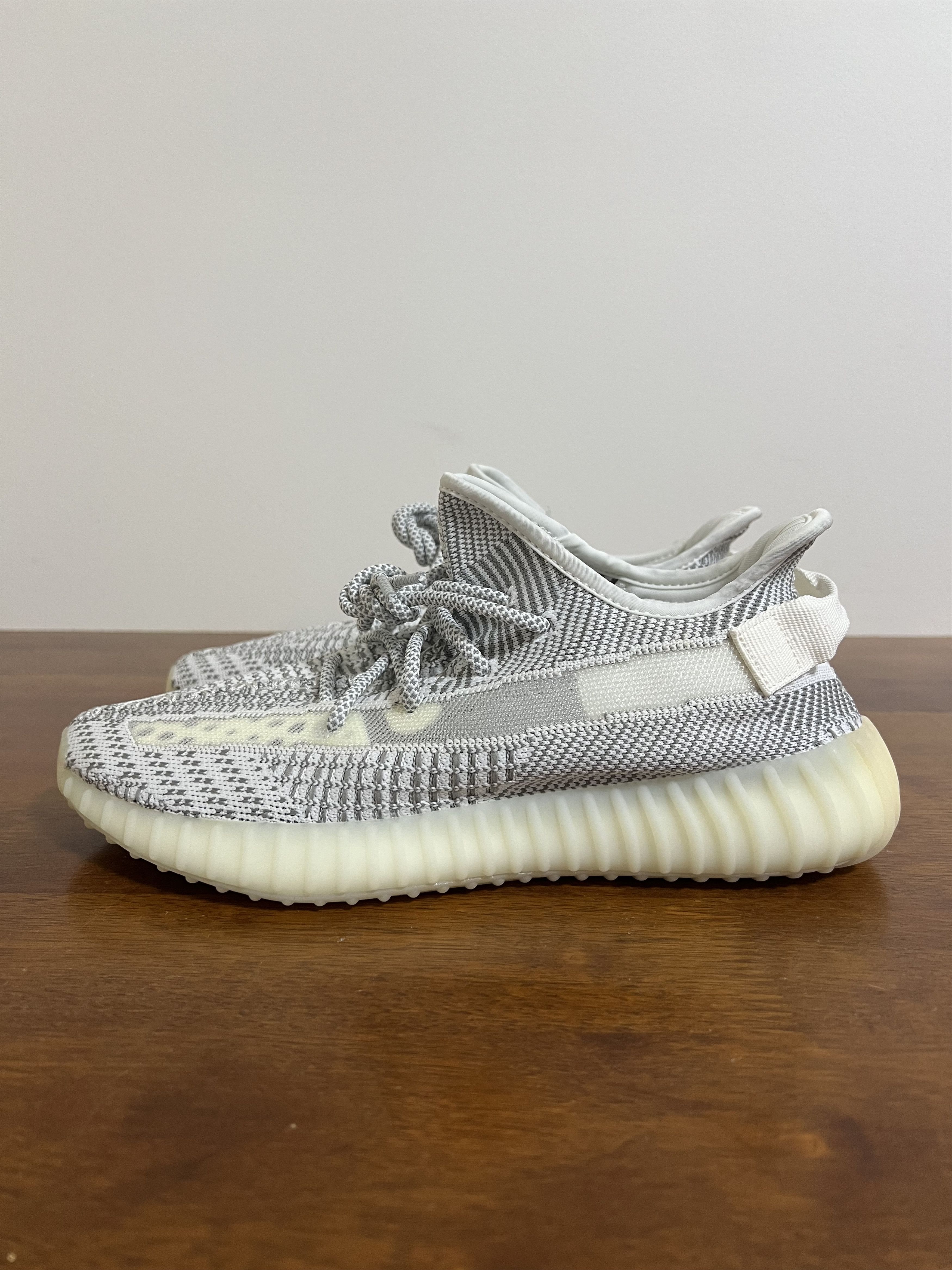 adidas gazelle silver green womens adidas Yeezy Boost 350 V2 Static (Non-Reflective) (2018/2023) –  shoegamemanila