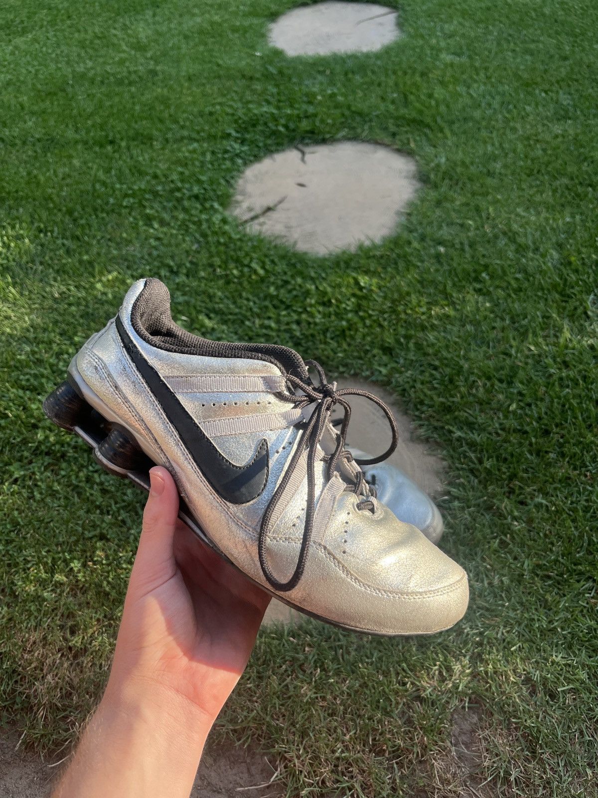 Nike Nike Shox 00’ Silver Sneakers Y2K Retro Vintage Size US 9 / EU 42 - 2 Thumbnail