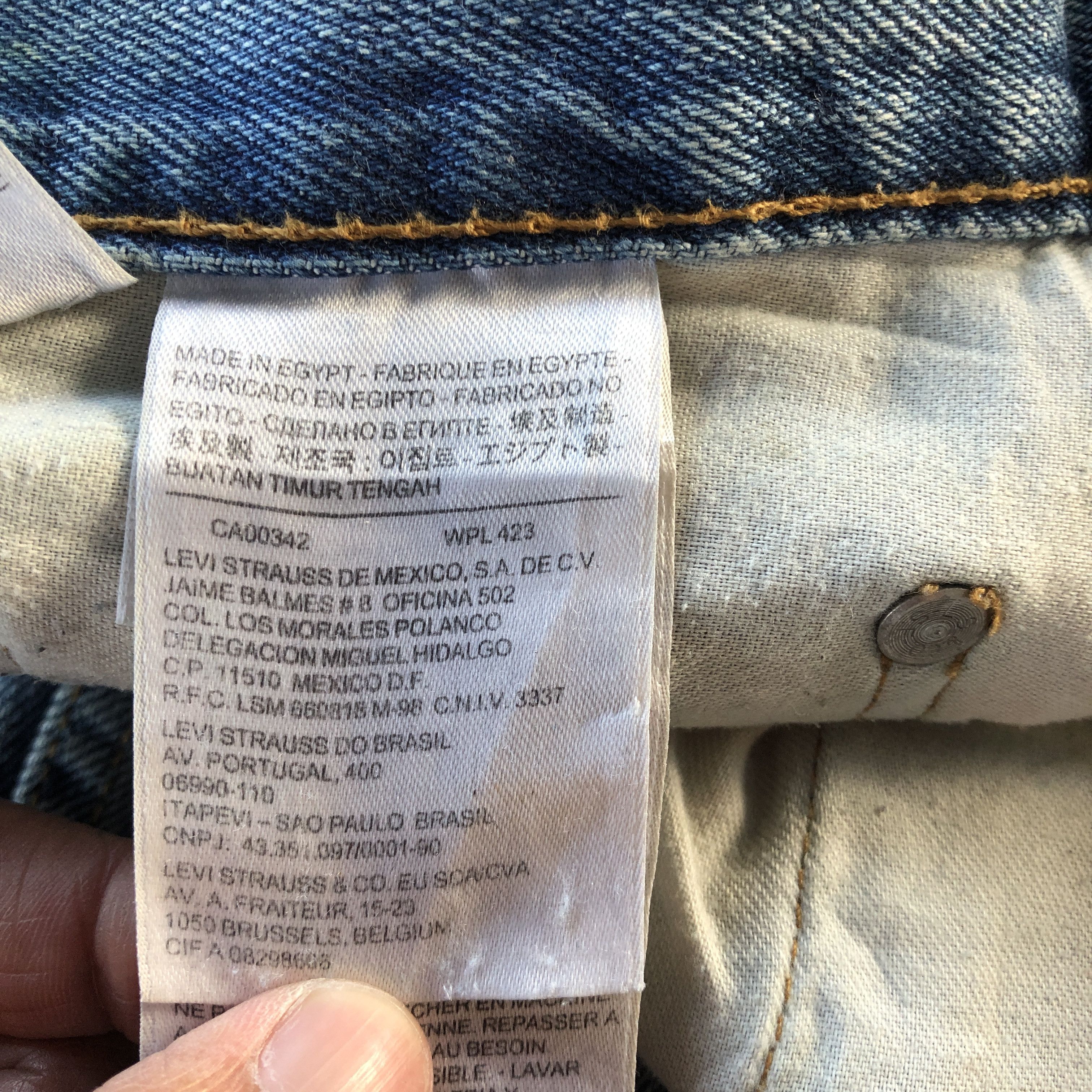 Levi's Vintage Levi's 560 Faded Blue Jeans Stone Wash Denim Pants Size US 36 / EU 52 - 10 Thumbnail