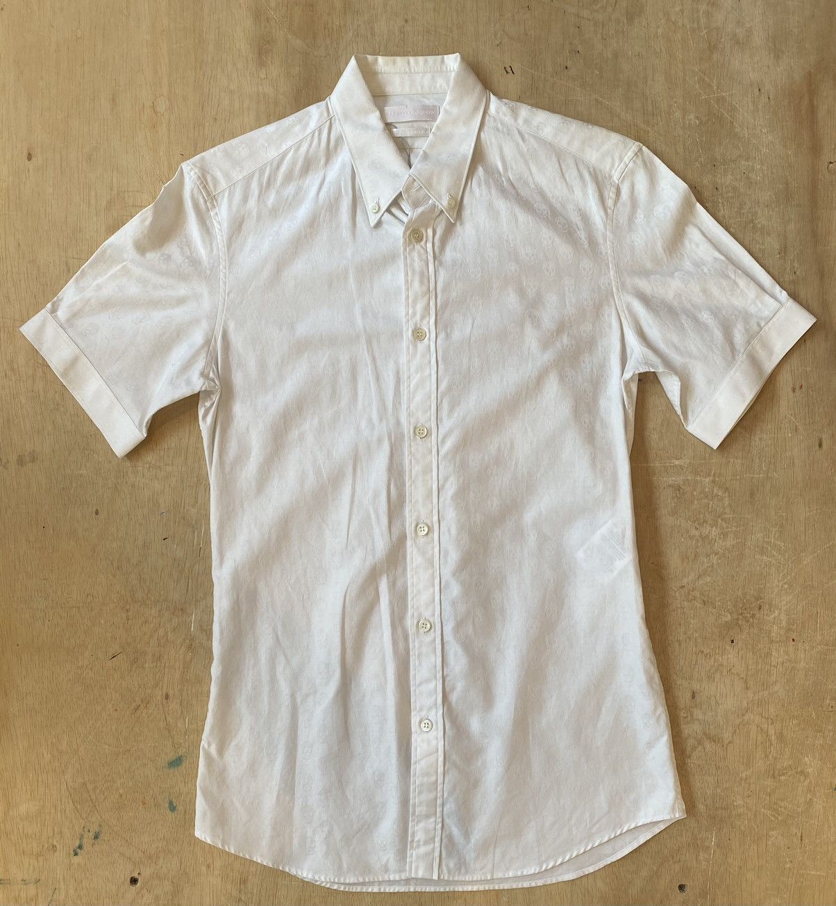 Alexander McQueen Alexander McQueen Subtle SkullShort Sleeve Shirt Size US S / EU 44-46 / 1 - 1 Thumbnail