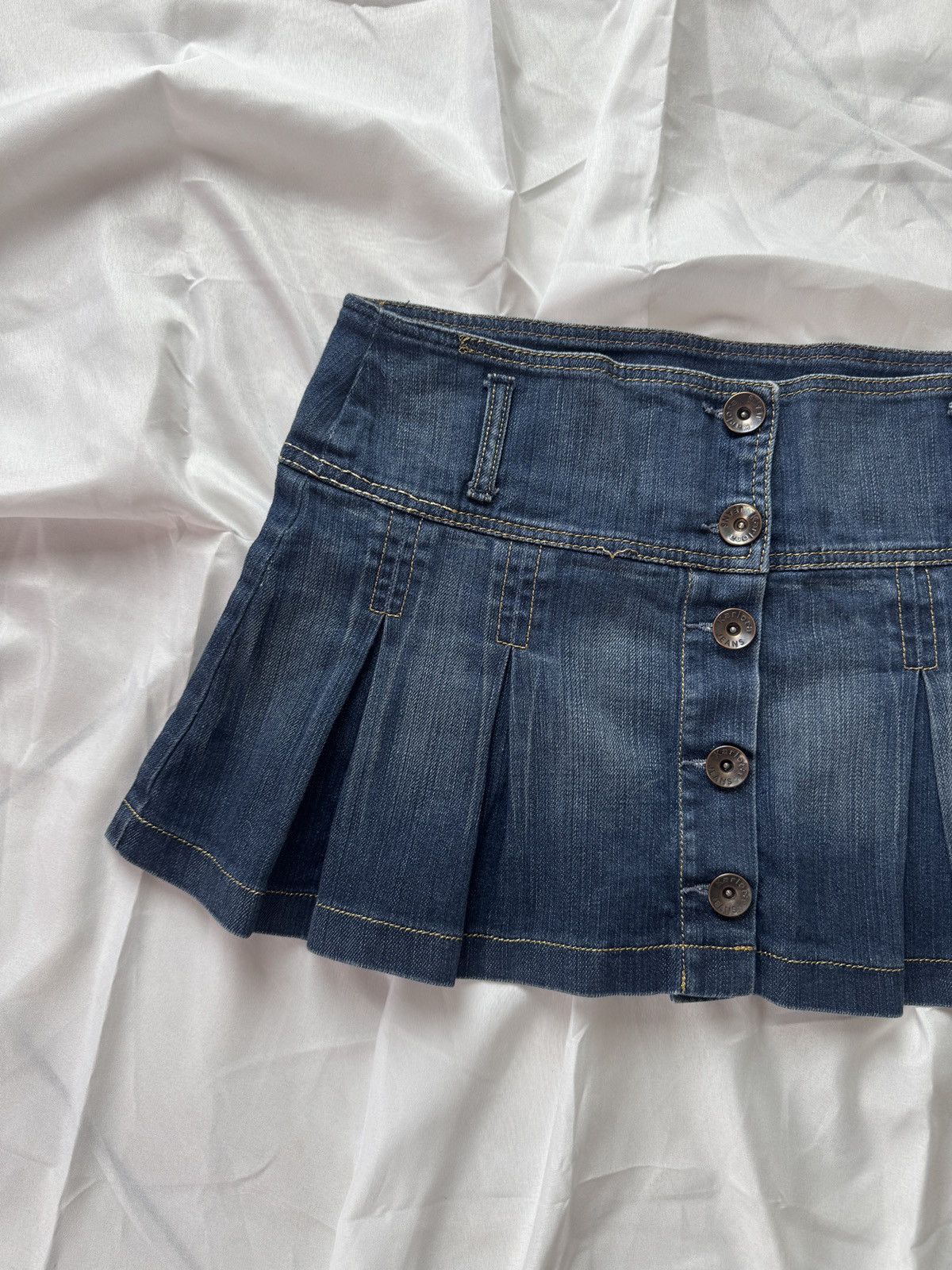 Hysteric Glamour Y2K Super Sexy Vintage Pleated Denim Mini Skirt Size 28" / US 6 / IT 42 - 2 Thumbnail