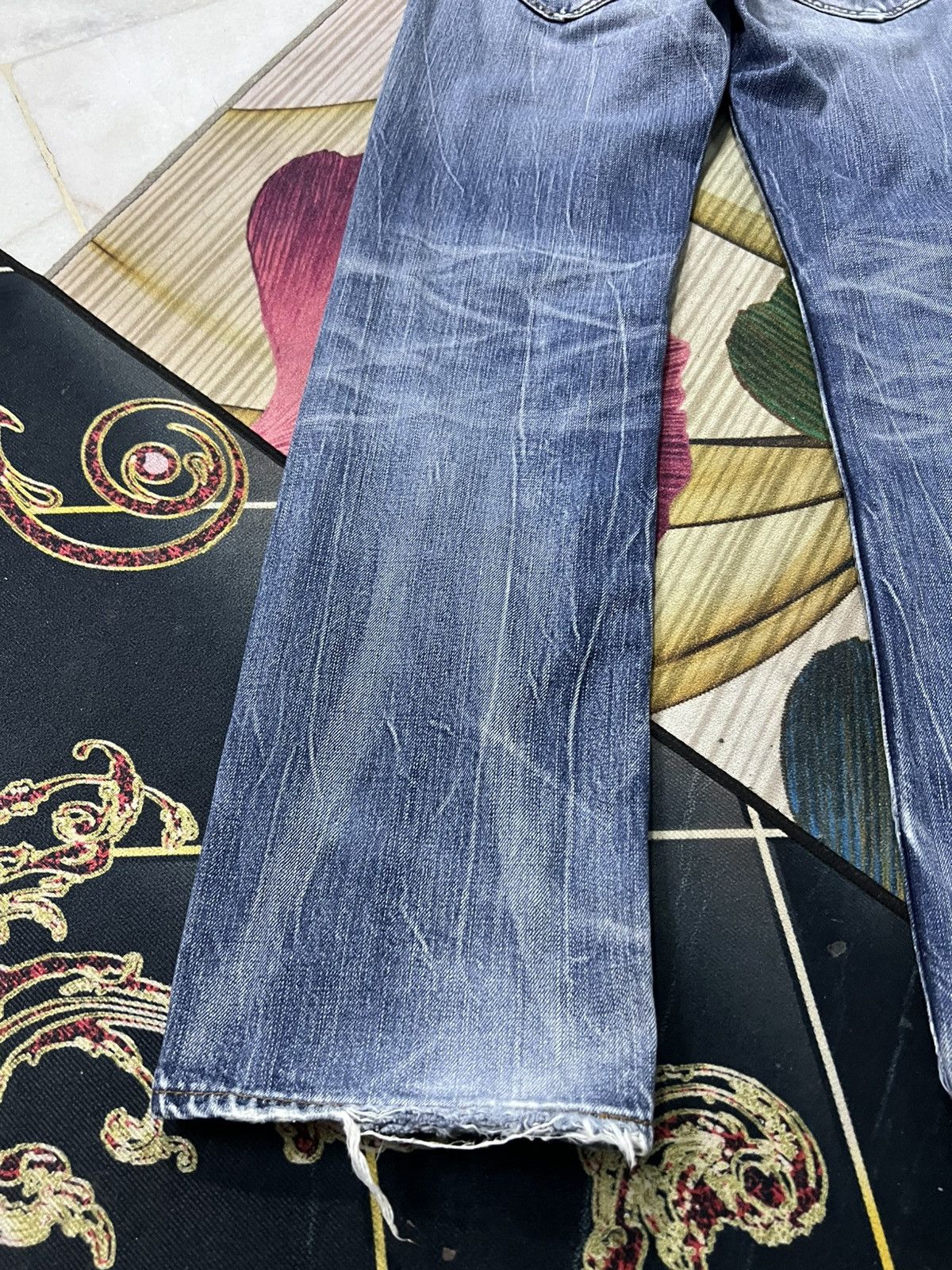 Levi's Vintage Levi’s 502 Distressed Faded Clawmark Jean Very Rare Size US 29 - 14 Thumbnail