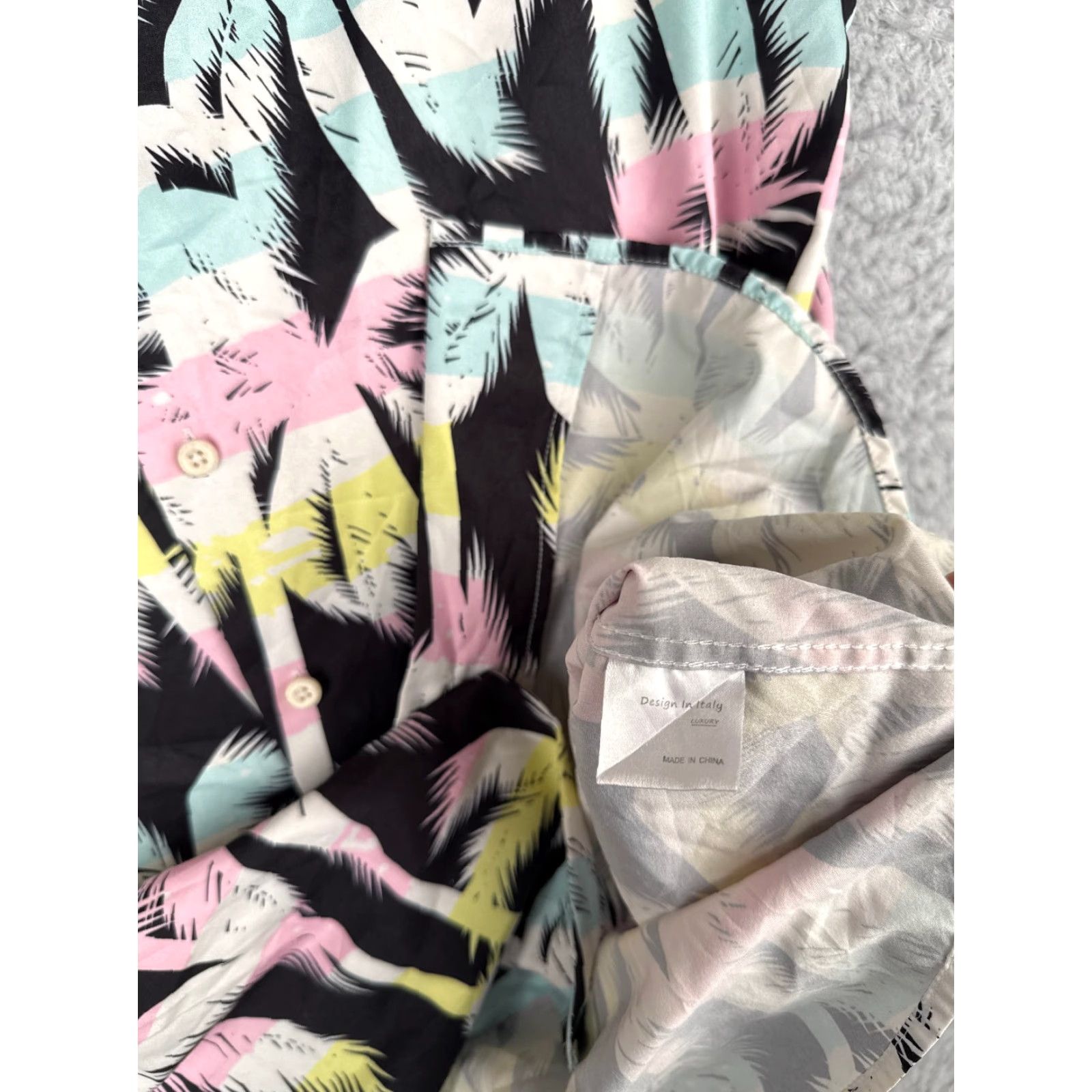 Vintage Hawaiian Shirt Men Small Pink Blue Palm Tree Leaf Button Up 100% Polyester Italy Size US S / EU 44-46 / 1 - 7 Thumbnail
