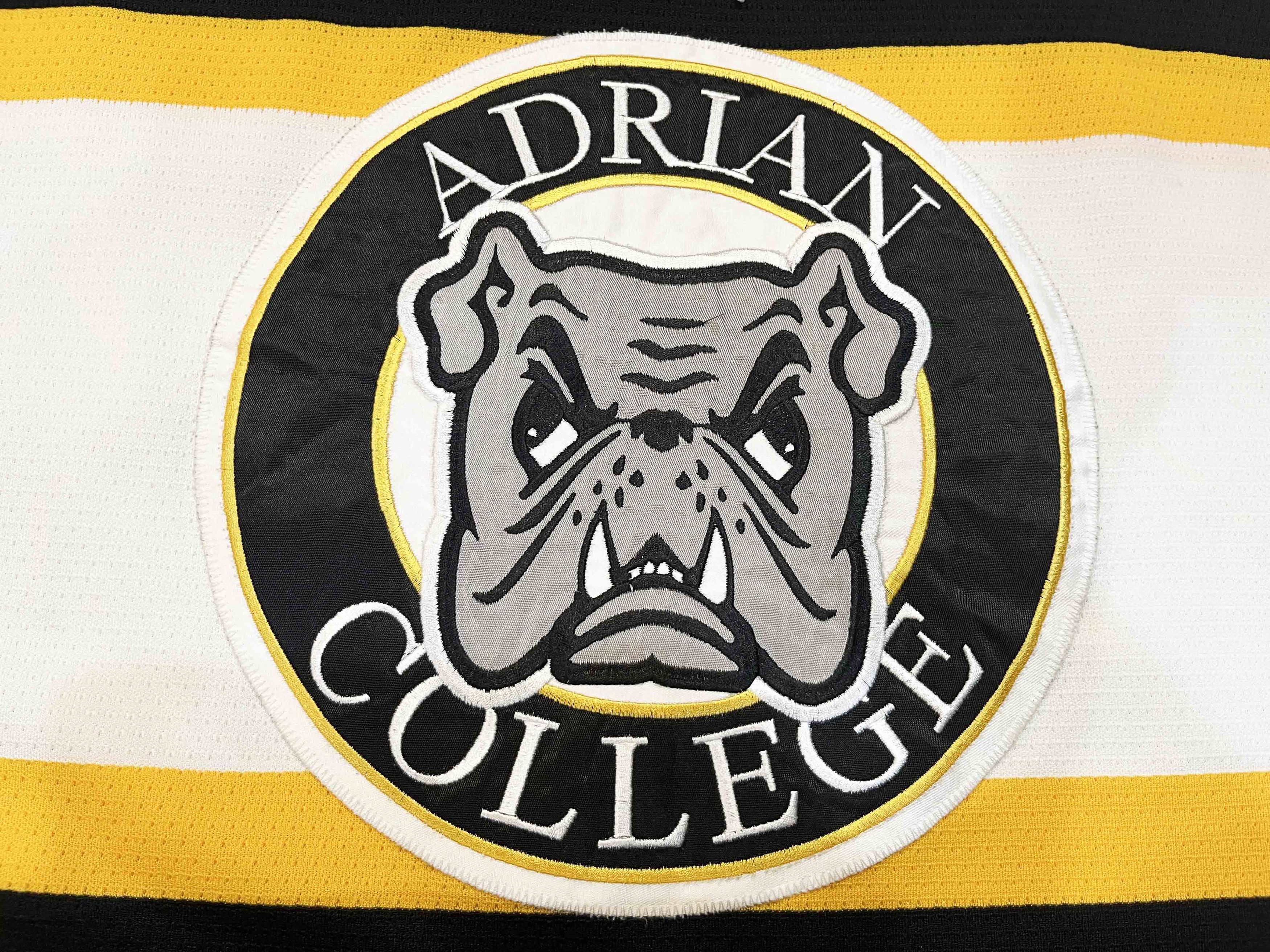 Vintage SP Authentic Adrian College Bulldogs #25 NCAA Hockey Jersey Size US XXL / EU 58 / 5 - 2 Thumbnail