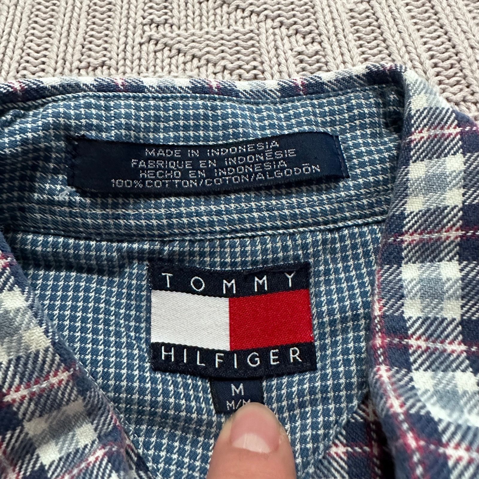 Tommy Hilfiger Vintage Tommy Hilfiger navy blue plaid flannel button down M Size US M / EU 48-50 / 2 - 5 Thumbnail