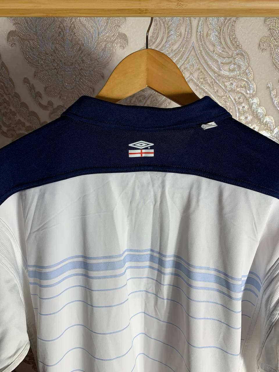 Umbro × Vintage VERY RARE UMBRO ENGLAND RETRO SOCCER JERSEY BLOKECORE Y2K Size US XL / EU 56 / 4 - 8 Thumbnail