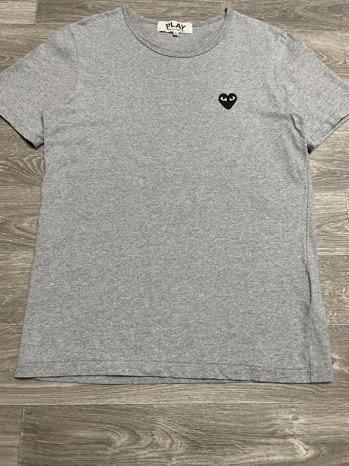 Comme des Garcons PLAY Vintage Comme Des Garcons Play Heart Logo Gray T-Shirt Y2K Size US XL / EU 56 / 4 - 3 Thumbnail