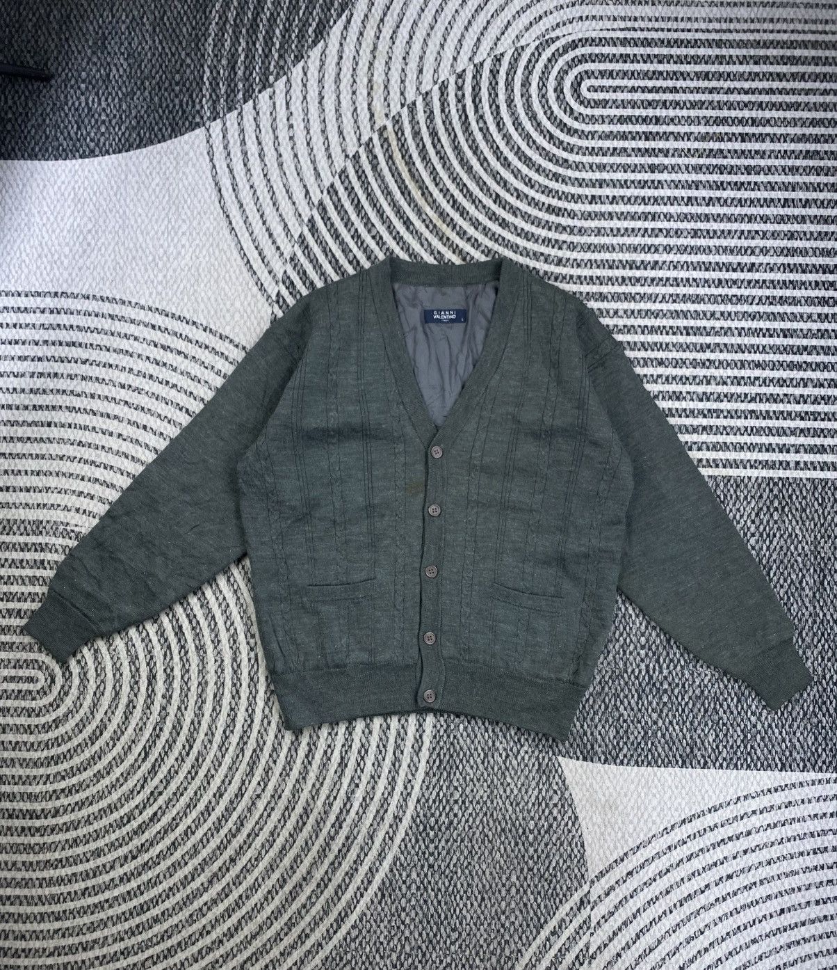Gianni Valentino Vintage Gianni Valentino Grey Cardi Sweater Size US L / EU 52-54 / 3 - 1 Thumbnail
