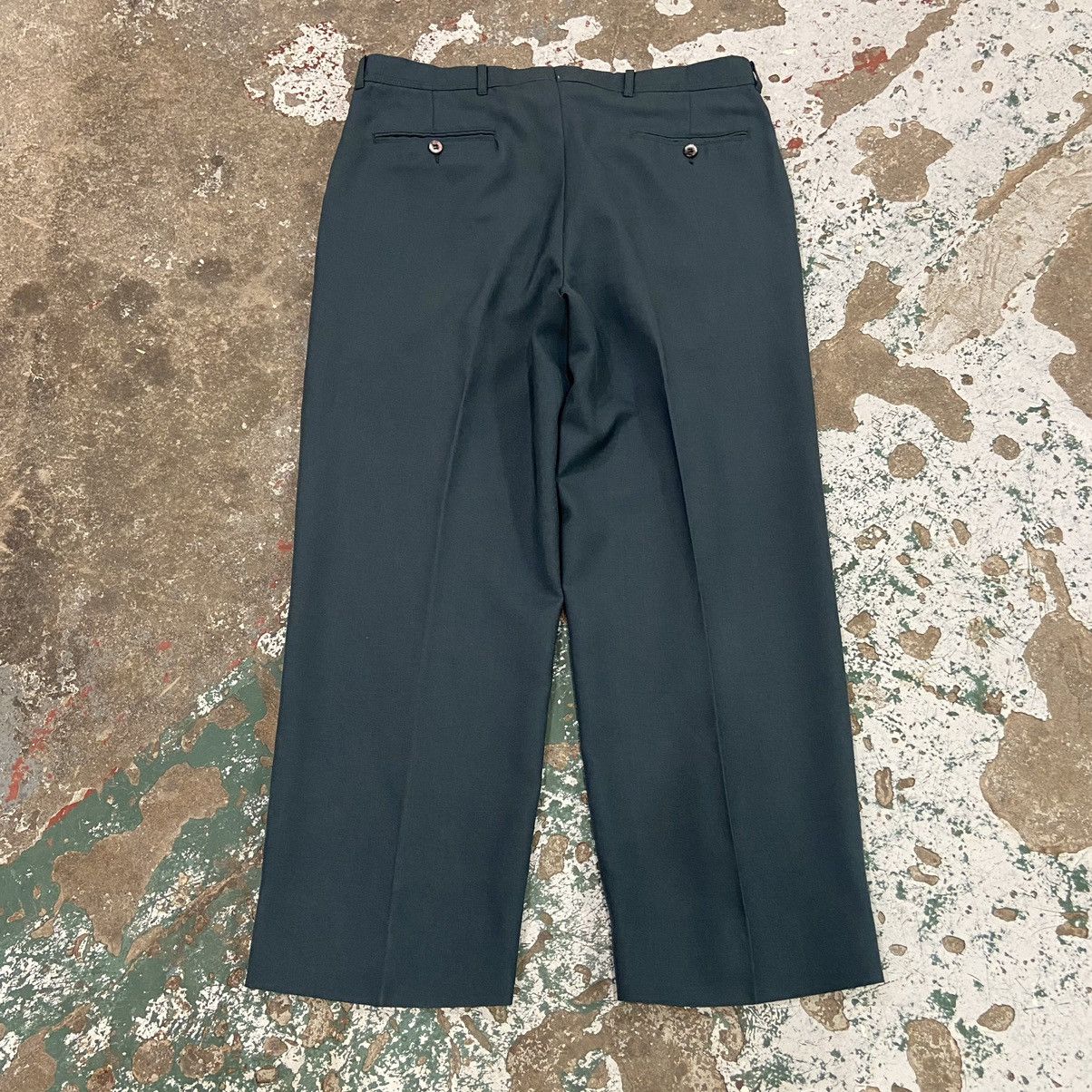 Vintage Vintage 1990s Green Pleated Trousers Size US 35 - 6 Thumbnail