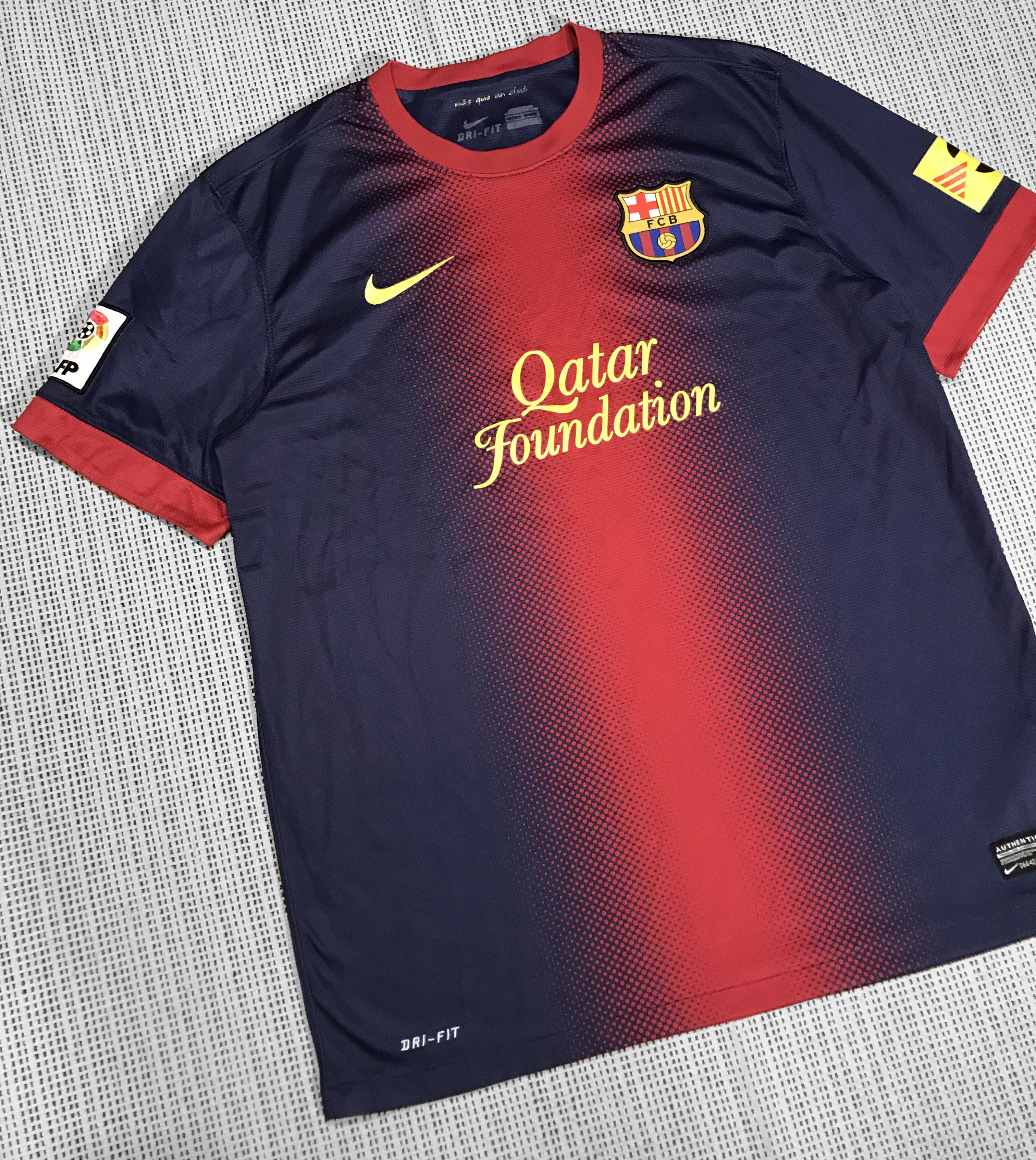 Nike NIKE 2012/2013 F.C Barcelona T-shirt (L) Size US L / EU 52-54 / 3 - 3 Thumbnail