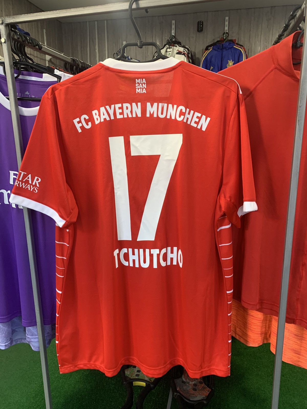 Adidas Bayern Munich Jersey Home football 2022 - 2023 Tchutcho 17 Size US XL / EU 56 / 4 - 2 Thumbnail
