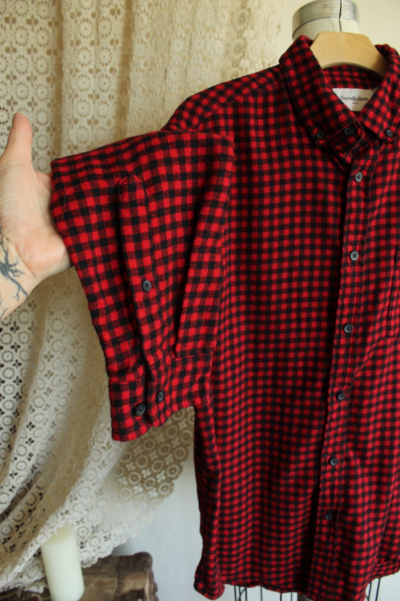 Other Goodfellow & Co Mens, Size L, Red & Black Plaid Button-Up Fl Size US L / EU 52-54 / 3 - 6 Thumbnail