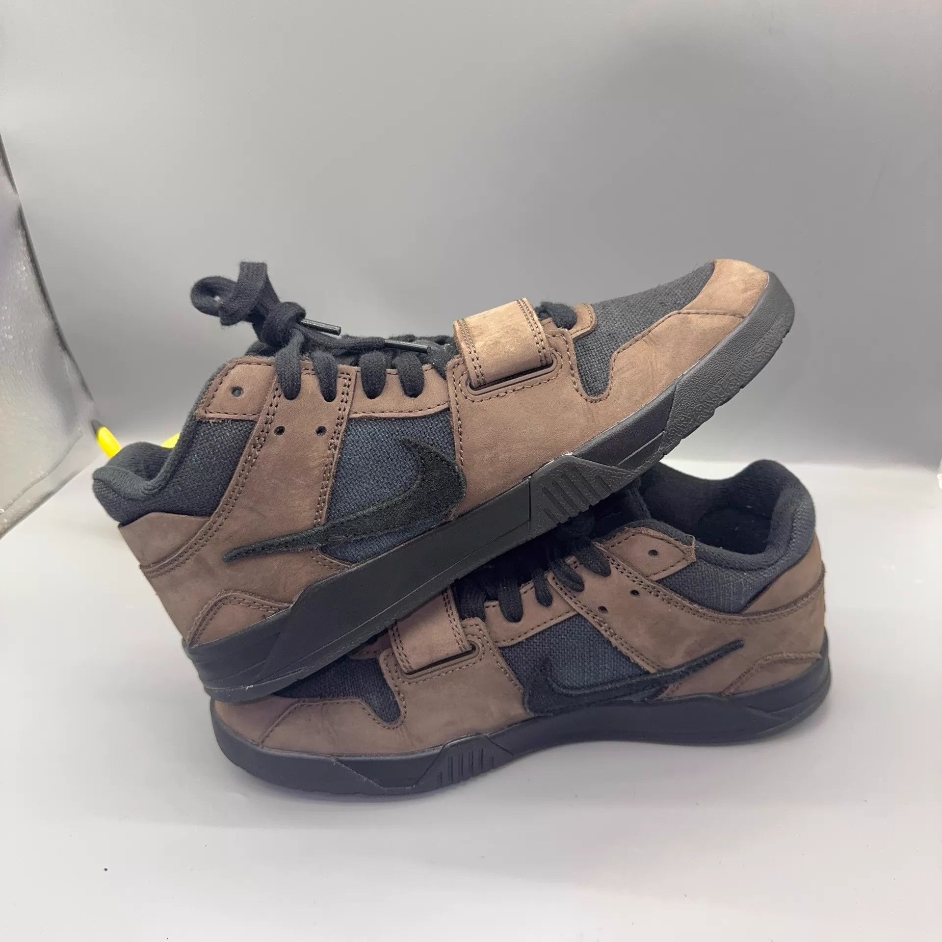 Travis Scott Travis Scott x Jordan Jack DeepMocha 42.5 FZ8117-204 Size US 9 / EU 42 - 5 Thumbnail