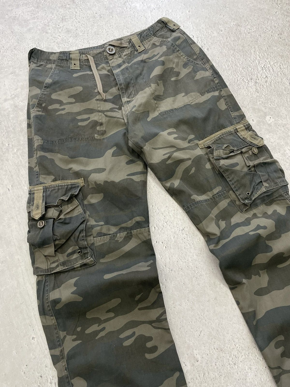 Japanese Brand Carharttt style y2k camo baggy cargo pants japanese style Size US 31 - 4 Thumbnail